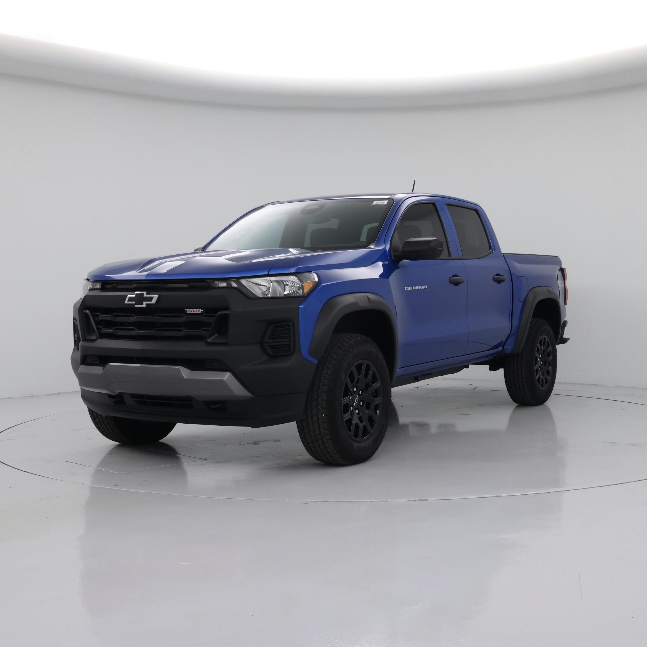 Thumbnail: 2023 Chevrolet Colorado - 4