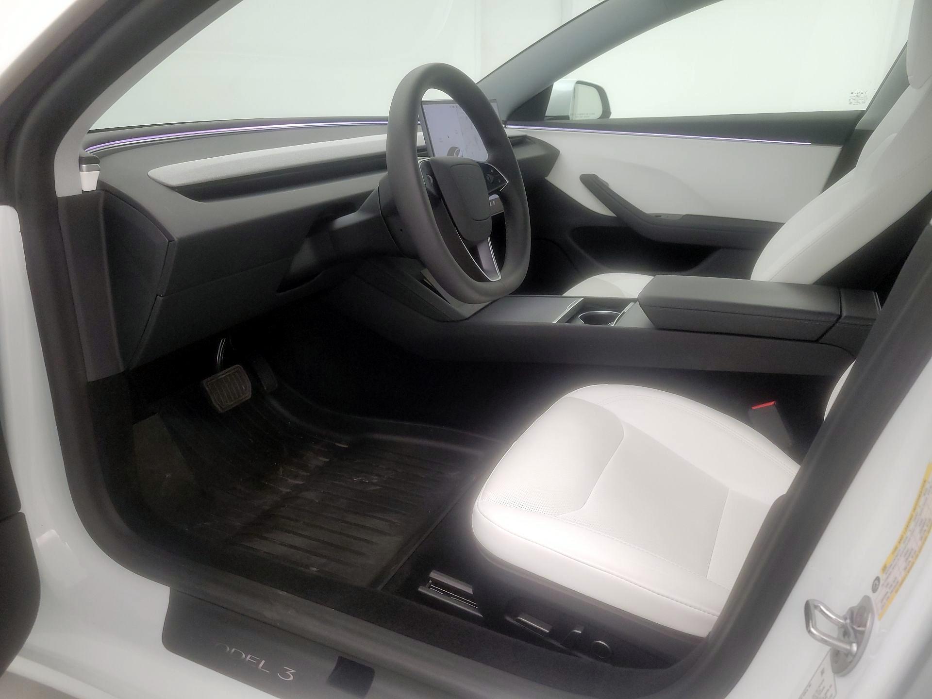 Thumbnail: 2025 Tesla Model 3 - 11