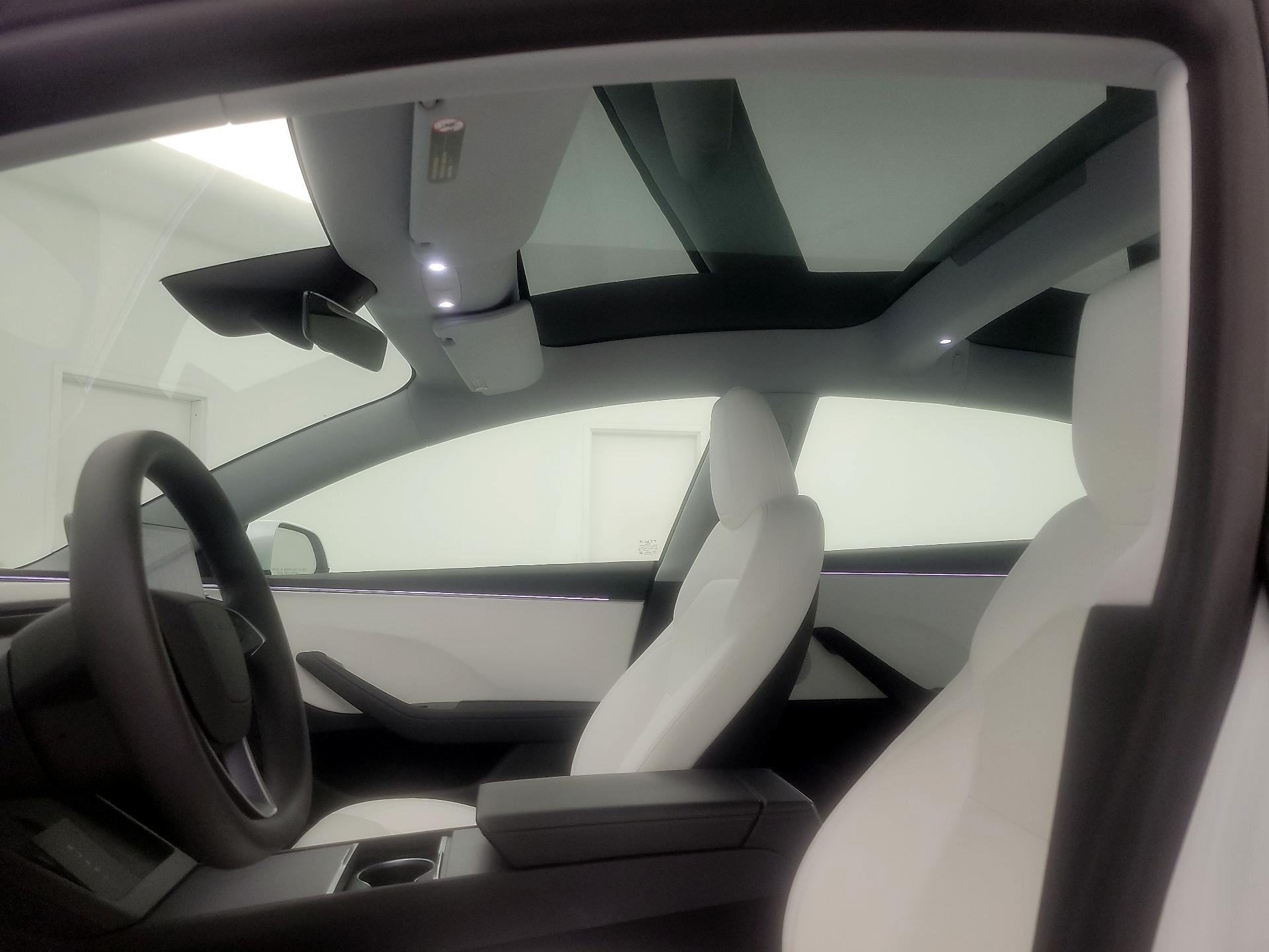 Thumbnail: 2025 Tesla Model 3 - 19