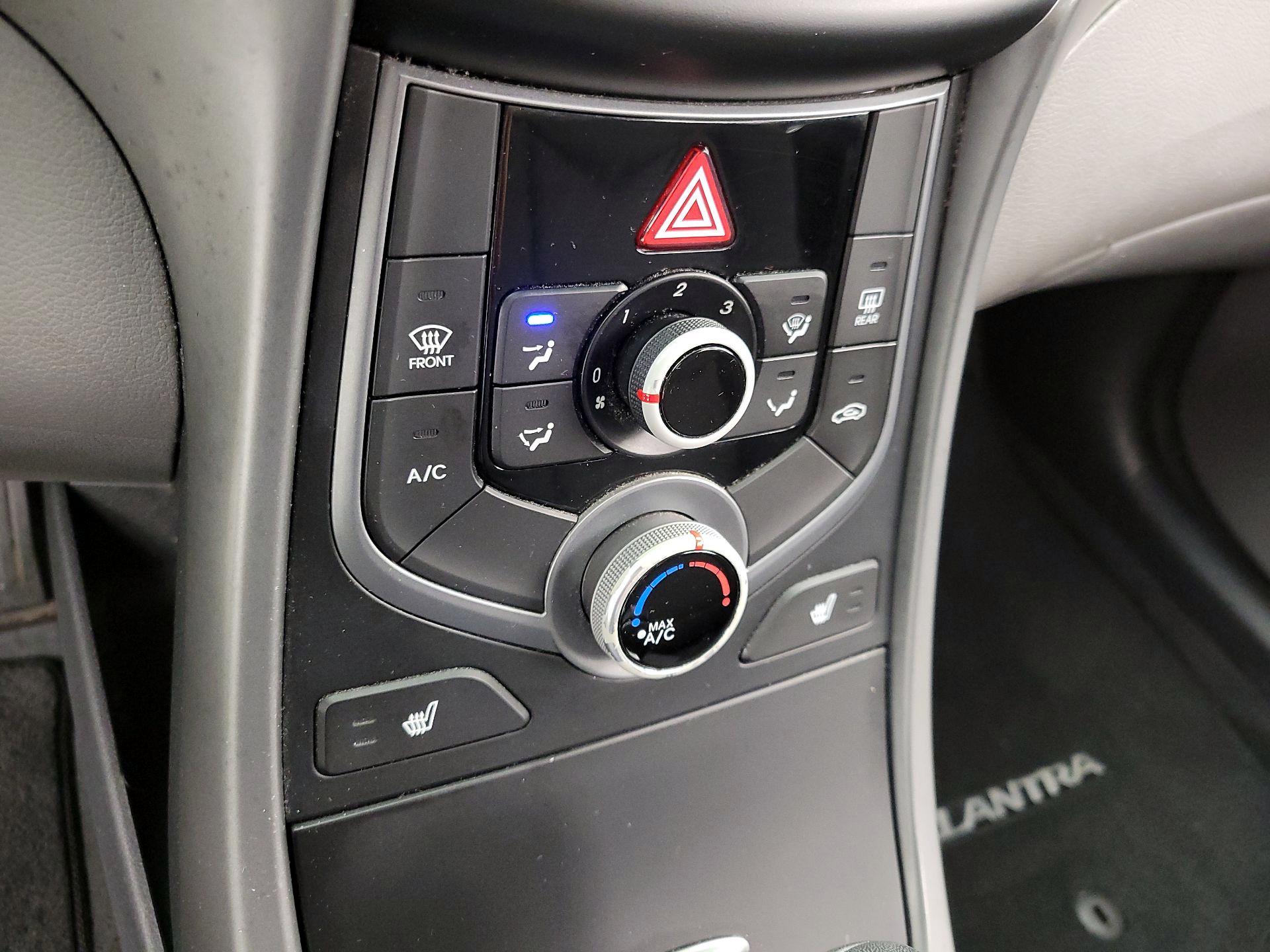 Thumbnail: 2014 Hyundai Elantra - 16