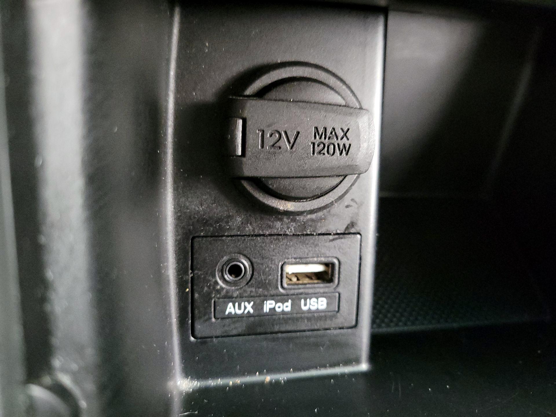 Thumbnail: 2014 Hyundai Elantra - 18