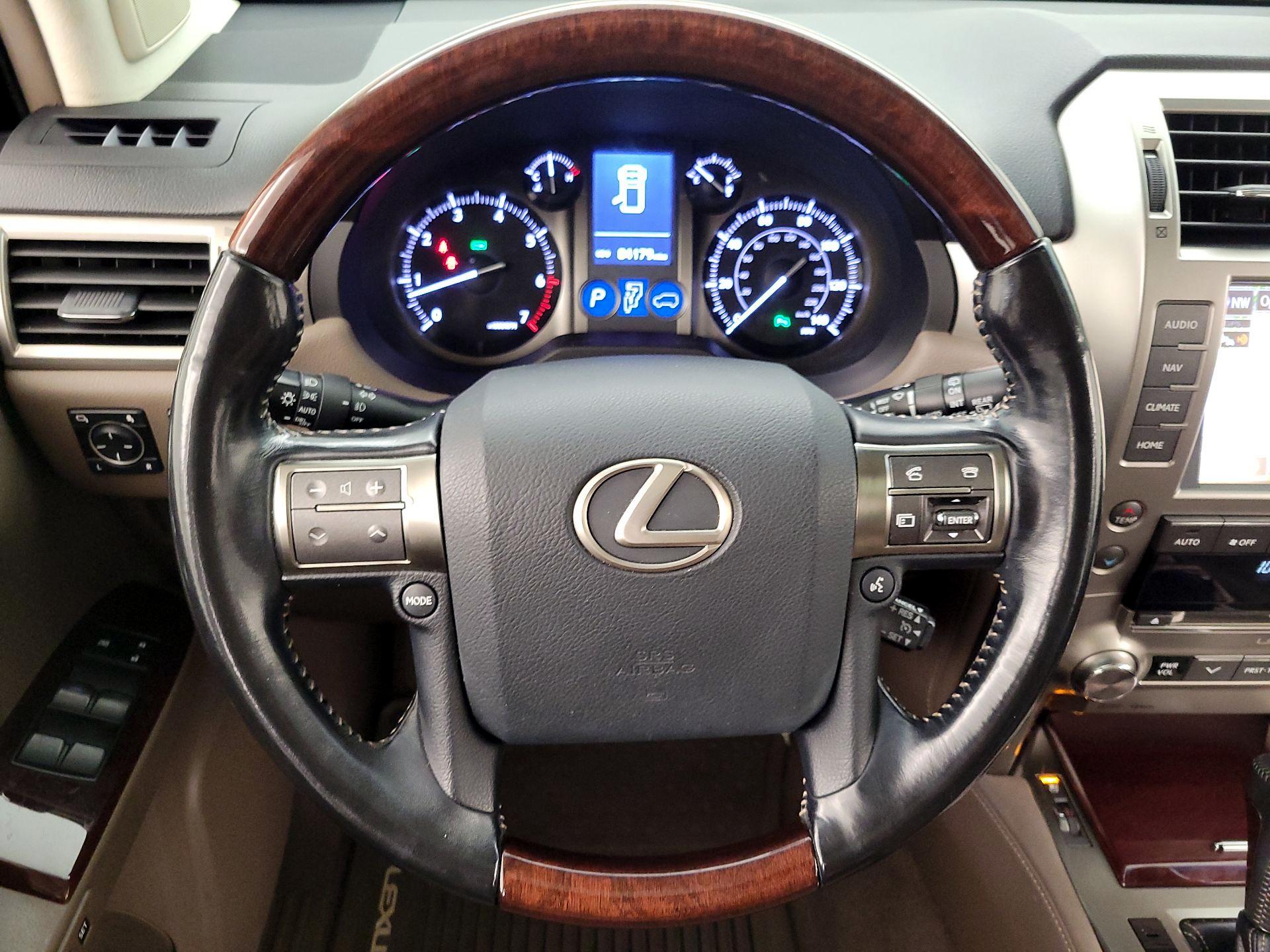 Thumbnail: 2017 Lexus GX - 10