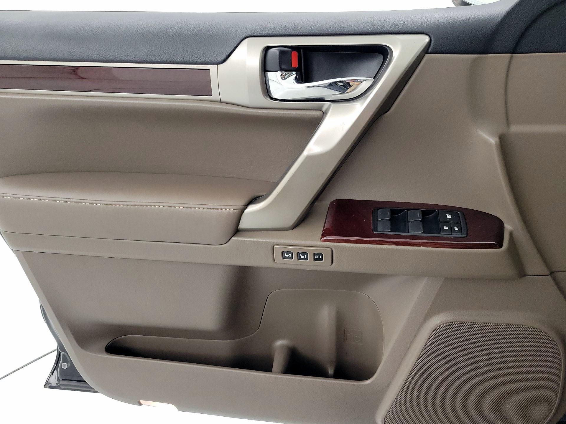 Thumbnail: 2017 Lexus GX - 12