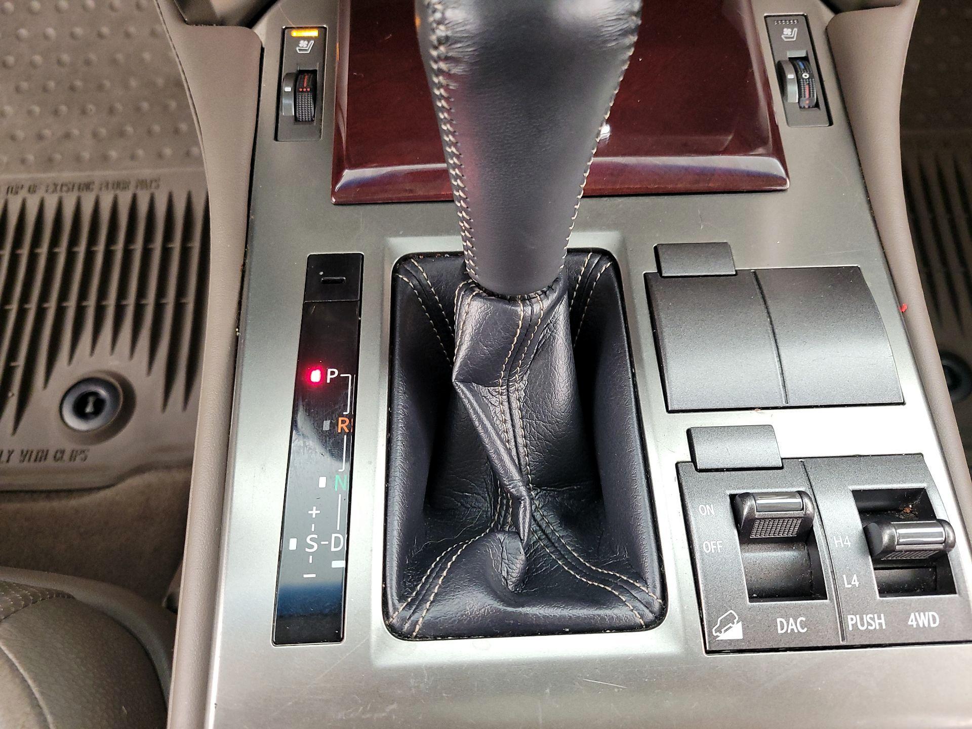 Thumbnail: 2017 Lexus GX - 18