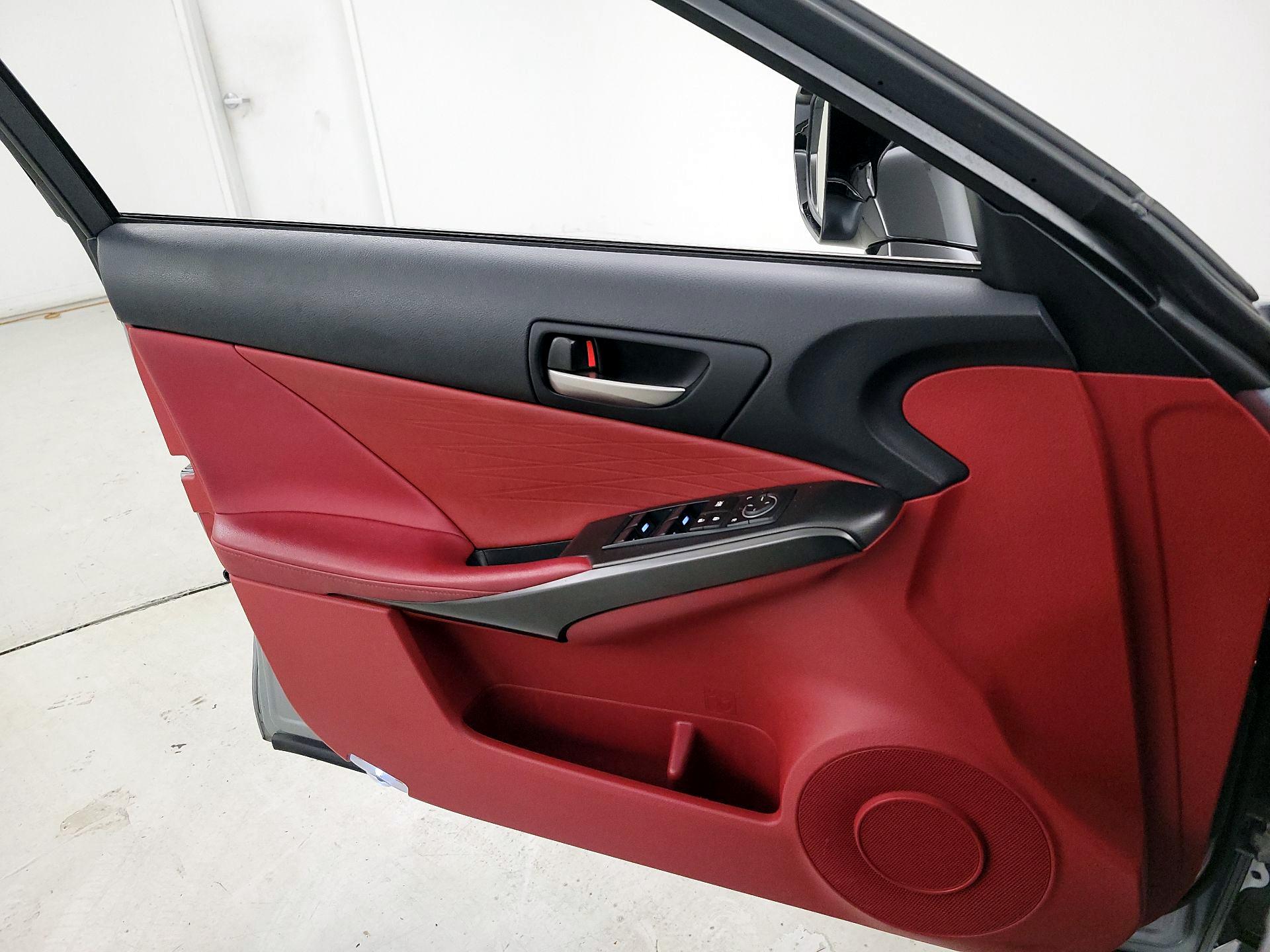 Thumbnail: 2021 Lexus IS - 12