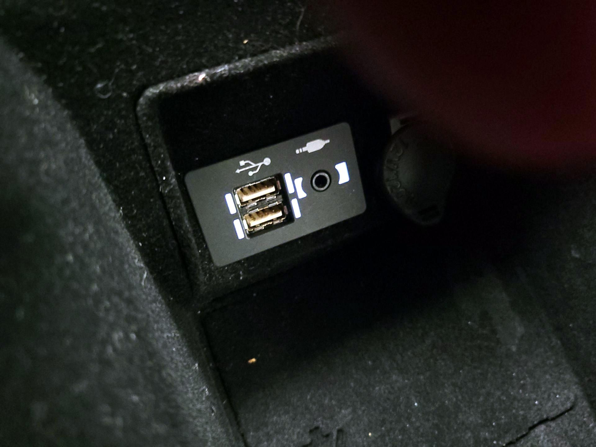 Thumbnail: 2021 Lexus IS - 18