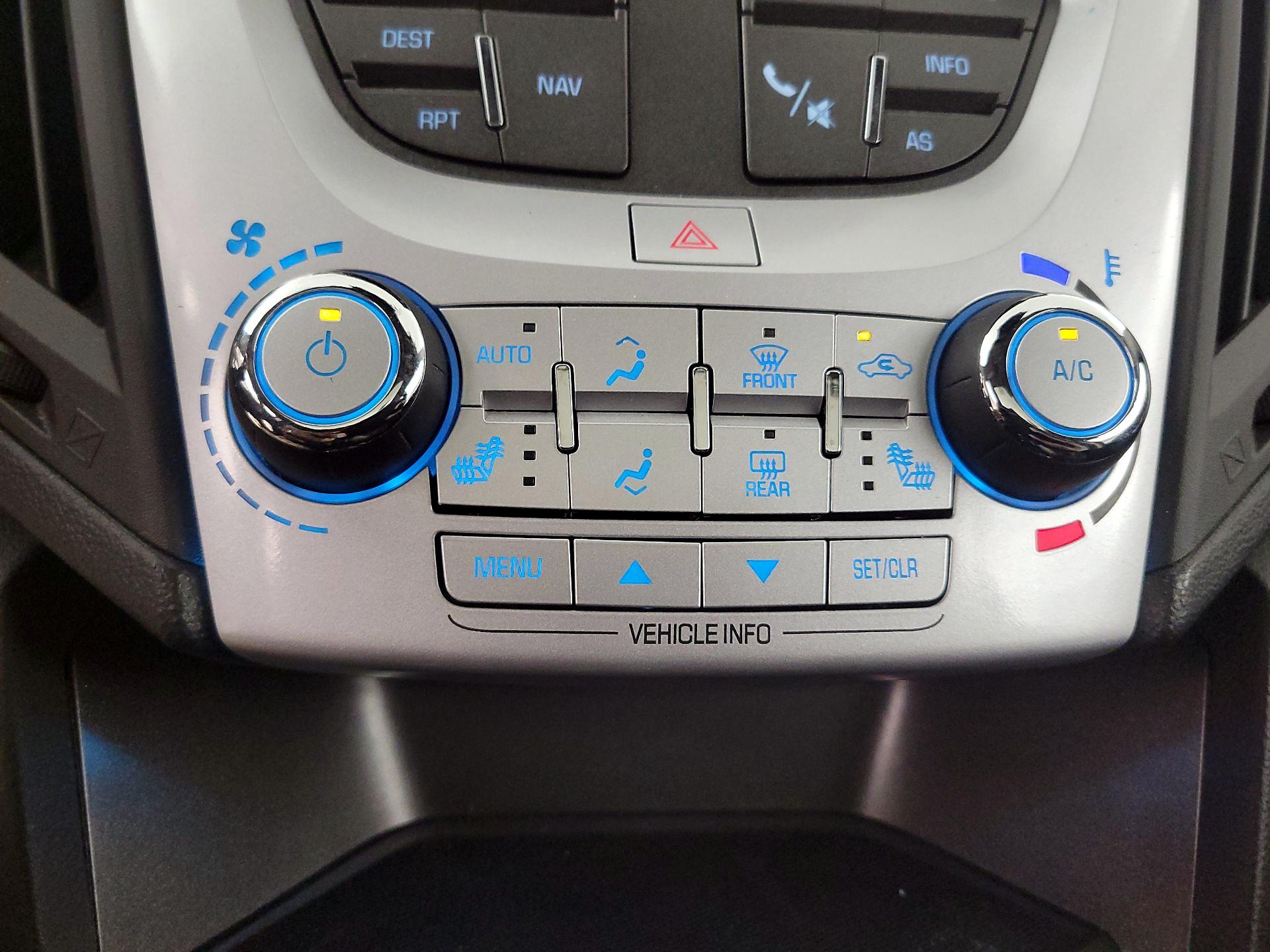 Thumbnail: 2016 Chevrolet Equinox - 16