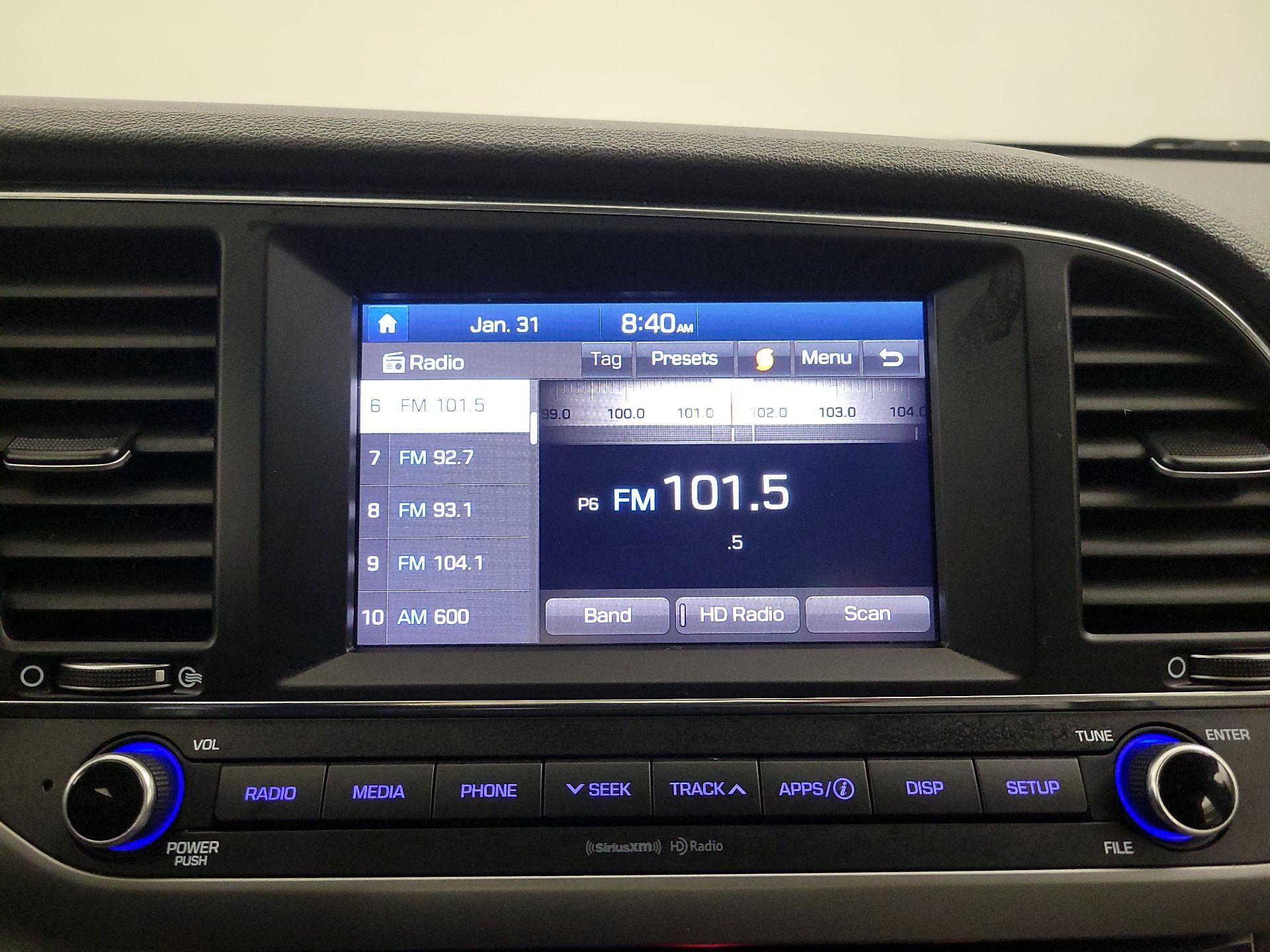 Thumbnail: 2017 Hyundai Elantra - 15