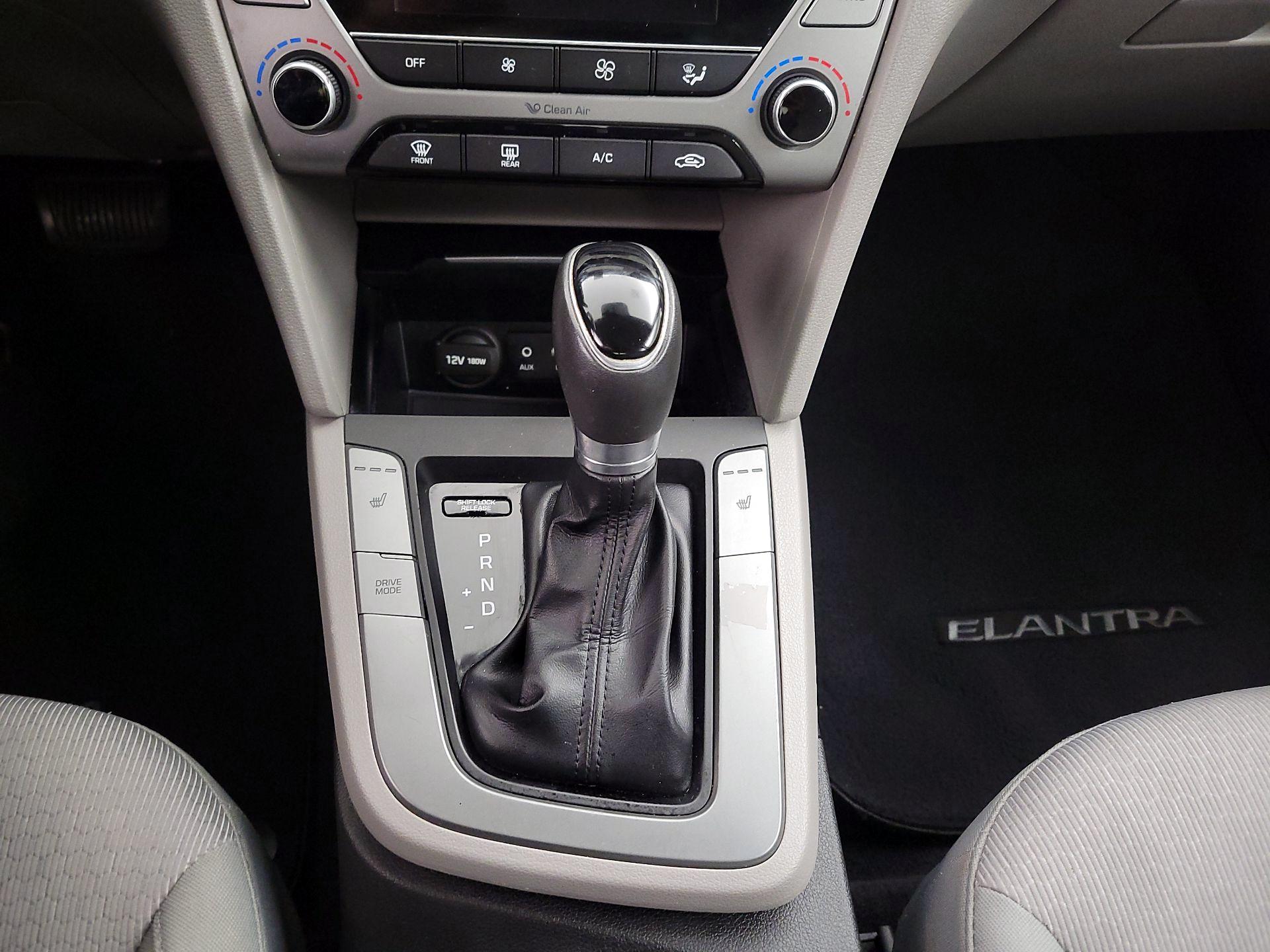 Thumbnail: 2017 Hyundai Elantra - 17