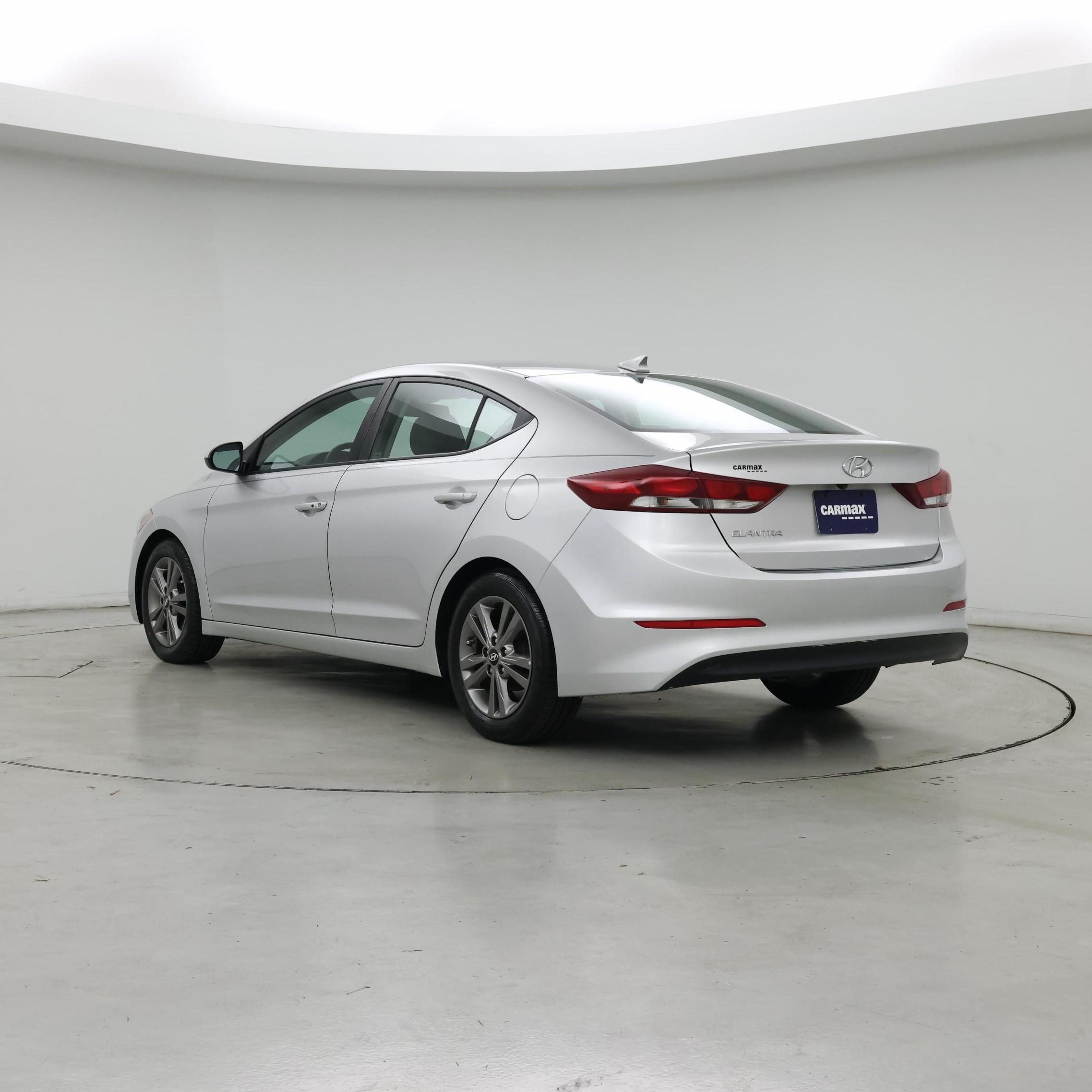 Thumbnail: 2017 Hyundai Elantra - 2