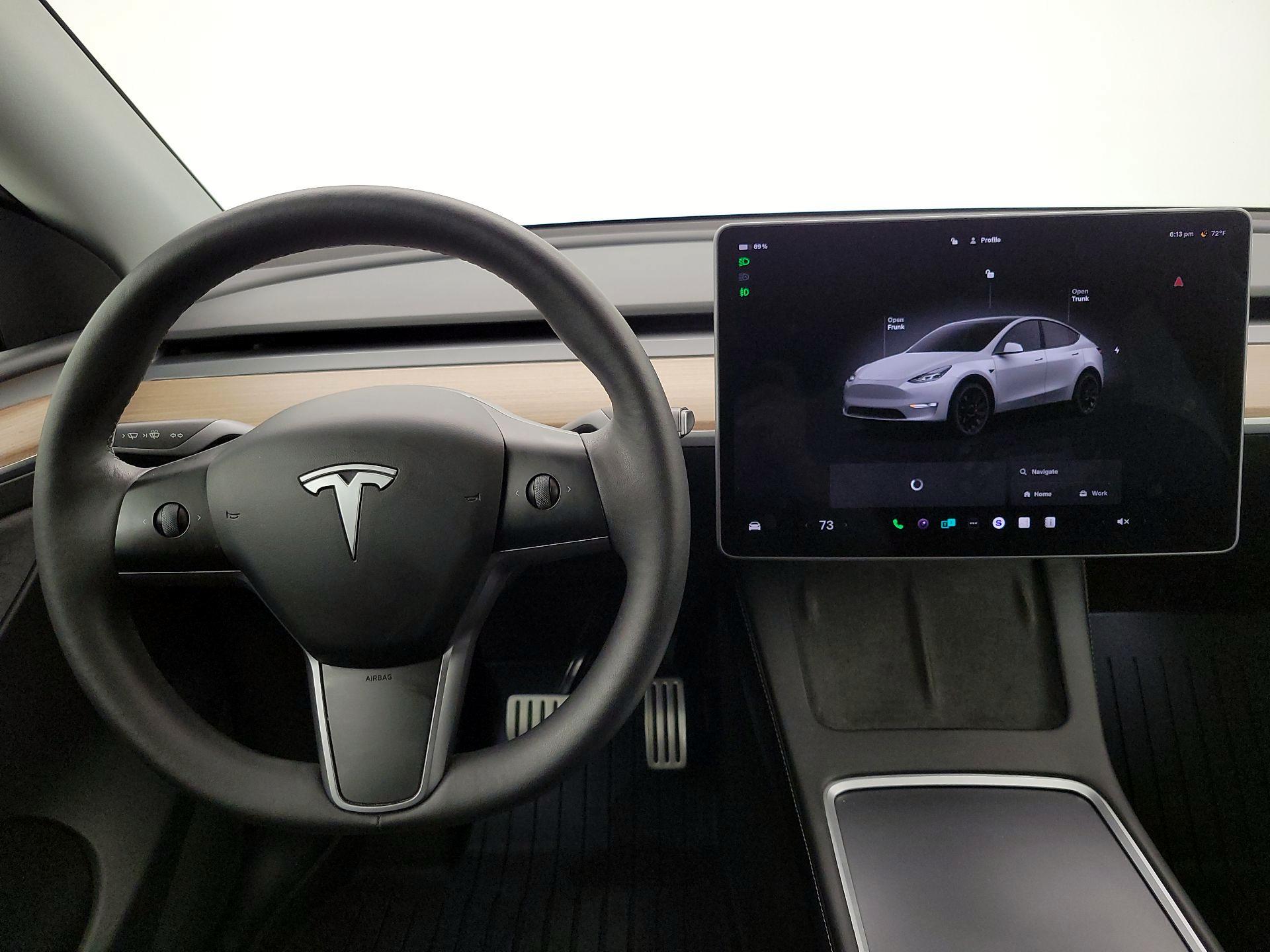 Thumbnail: 2023 Tesla Model Y - 10