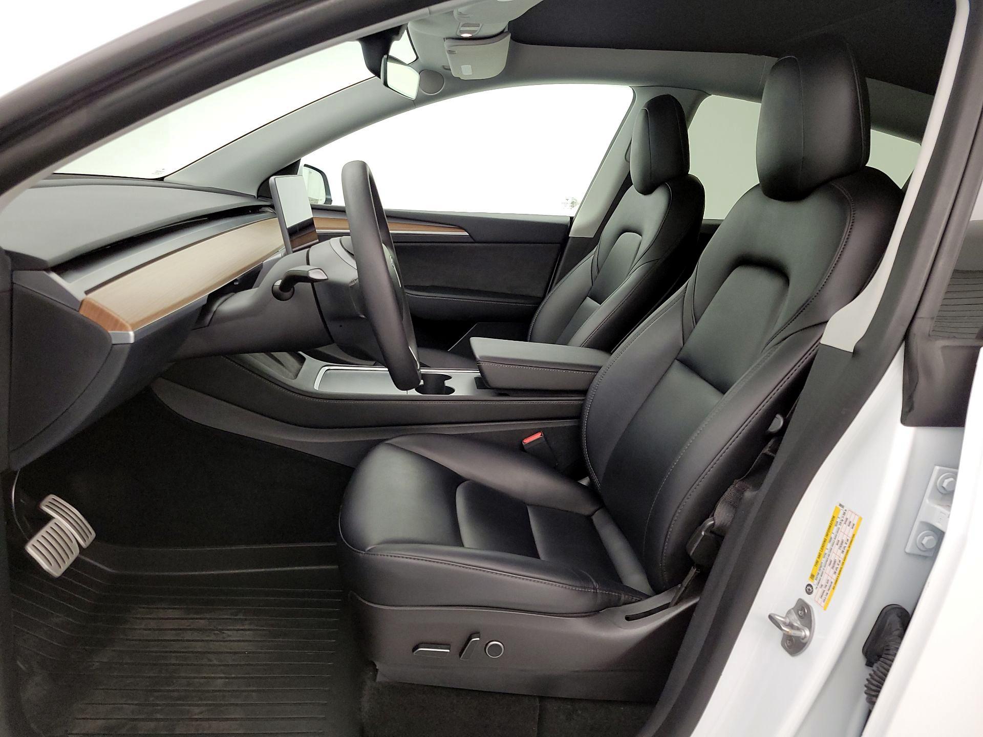 Thumbnail: 2023 Tesla Model Y - 11