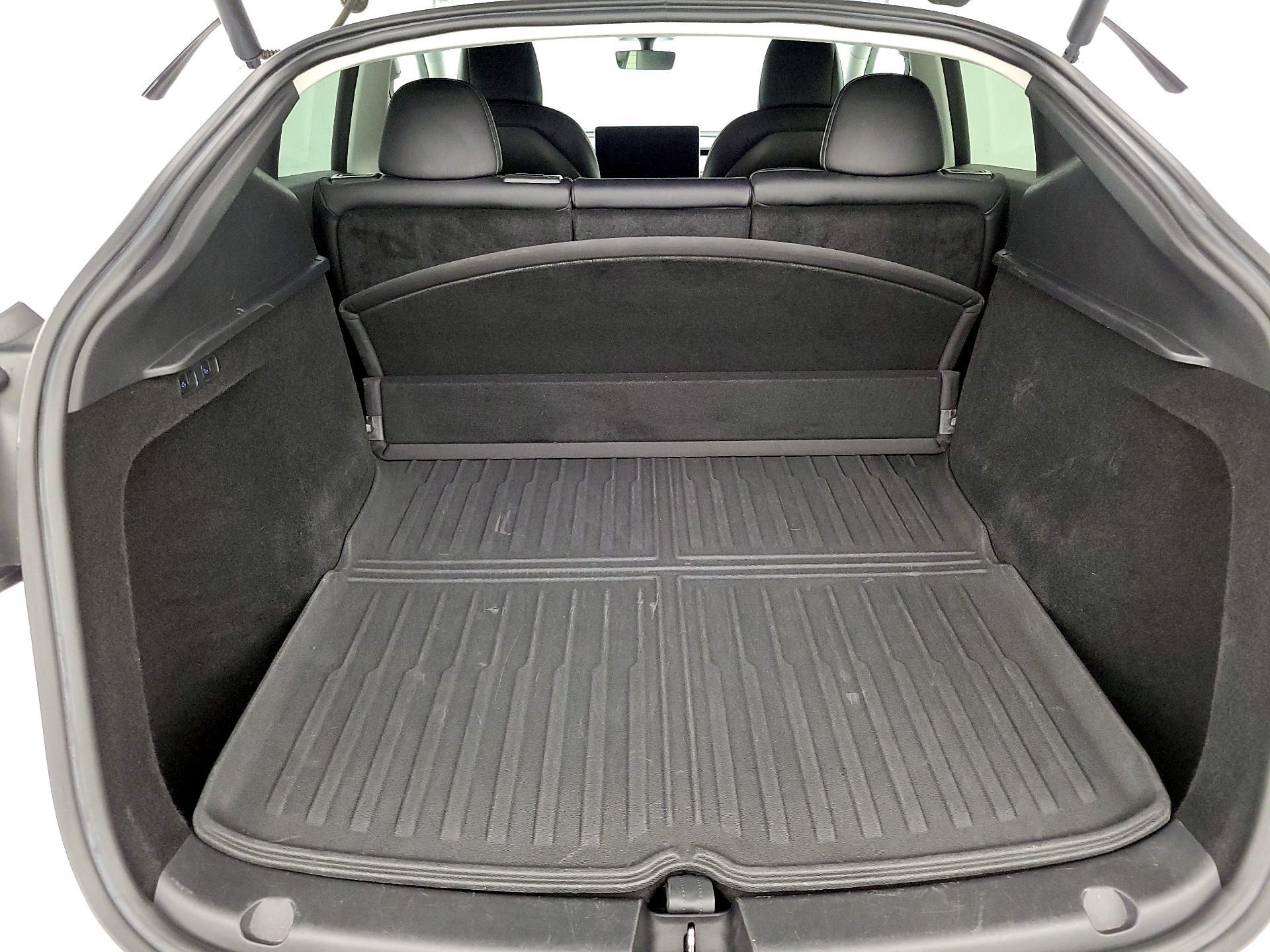 Thumbnail: 2023 Tesla Model Y - 20