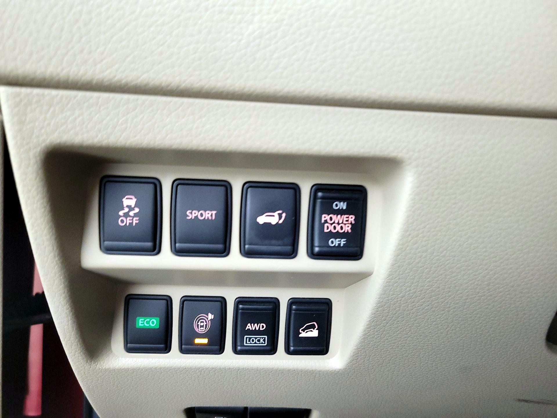 Thumbnail: 2015 Nissan Rogue - 13