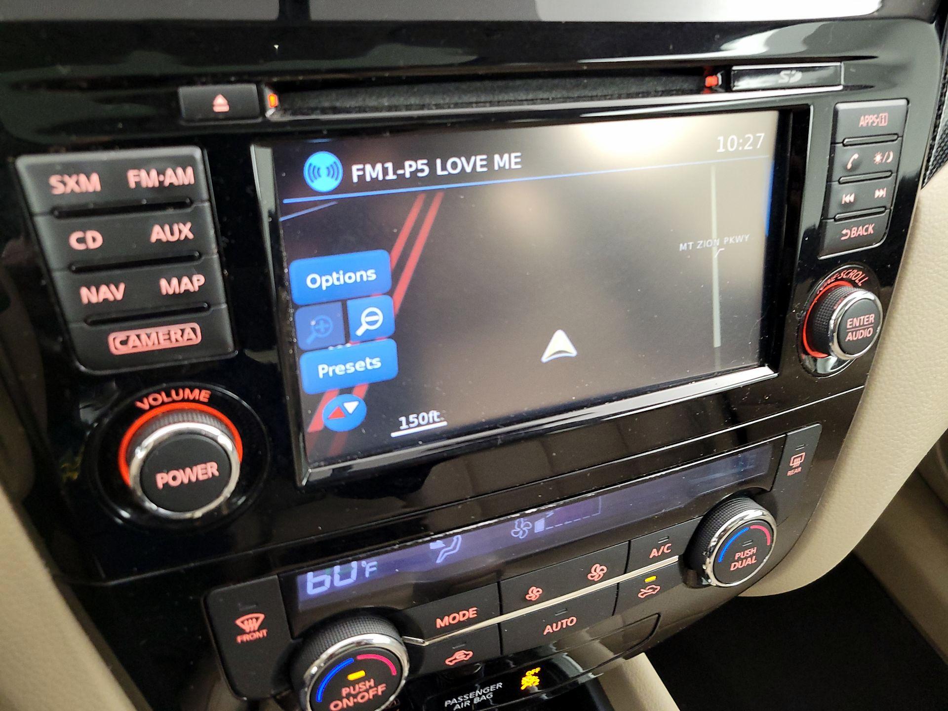 Thumbnail: 2015 Nissan Rogue - 14