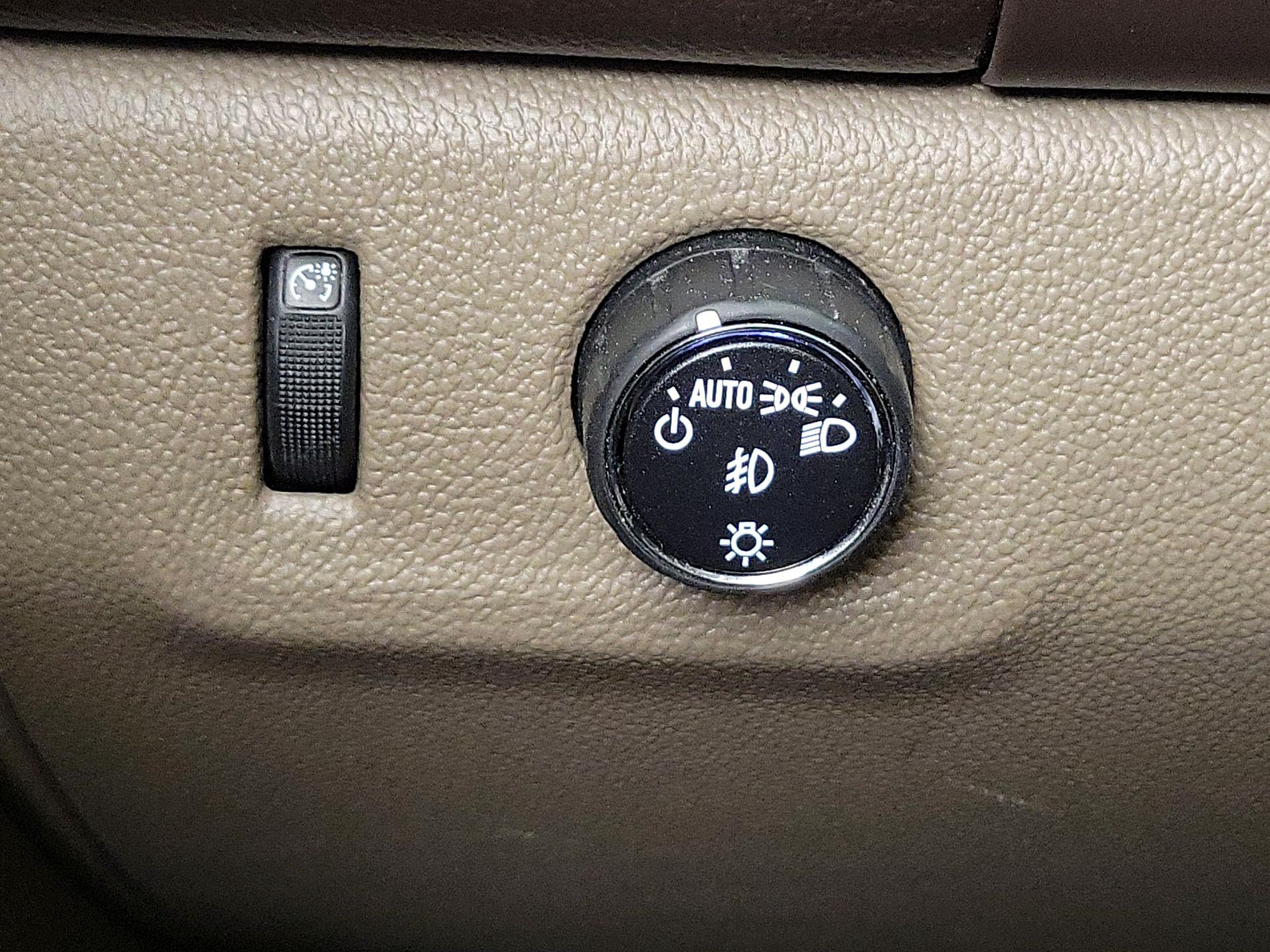 Thumbnail: 2016 GMC Canyon - 13