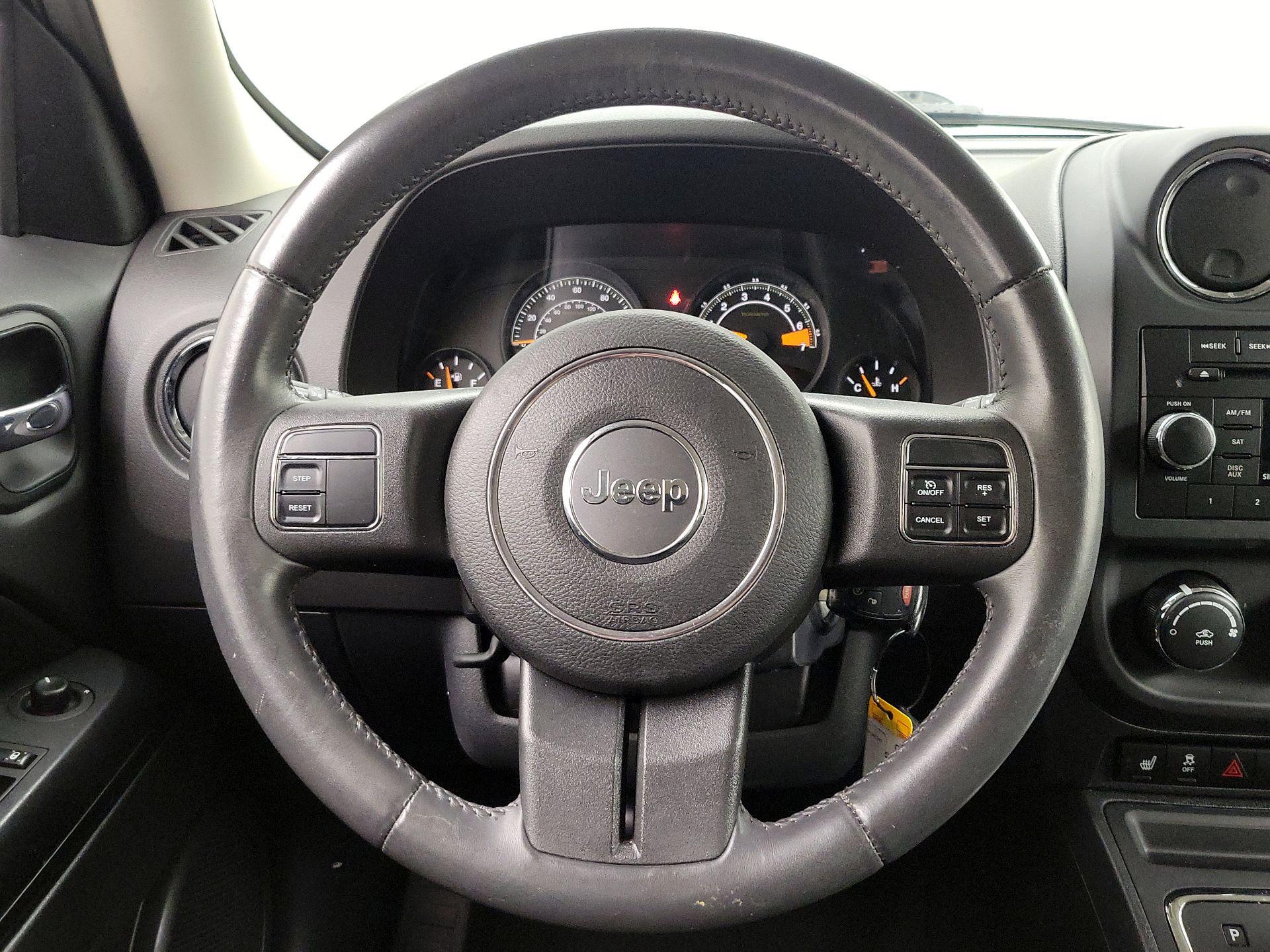 Thumbnail: 2015 Jeep Patriot - 10