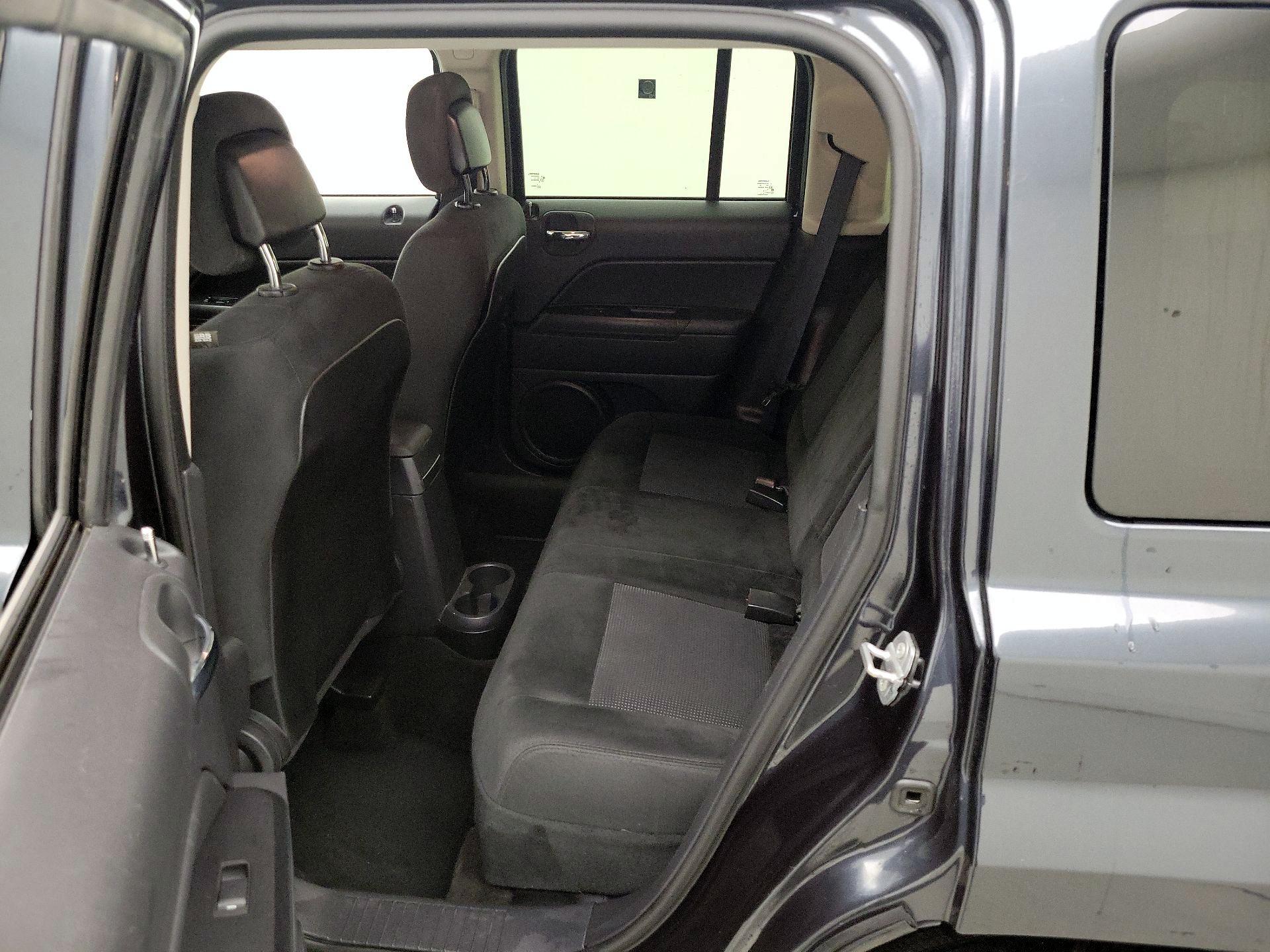 Thumbnail: 2015 Jeep Patriot - 17