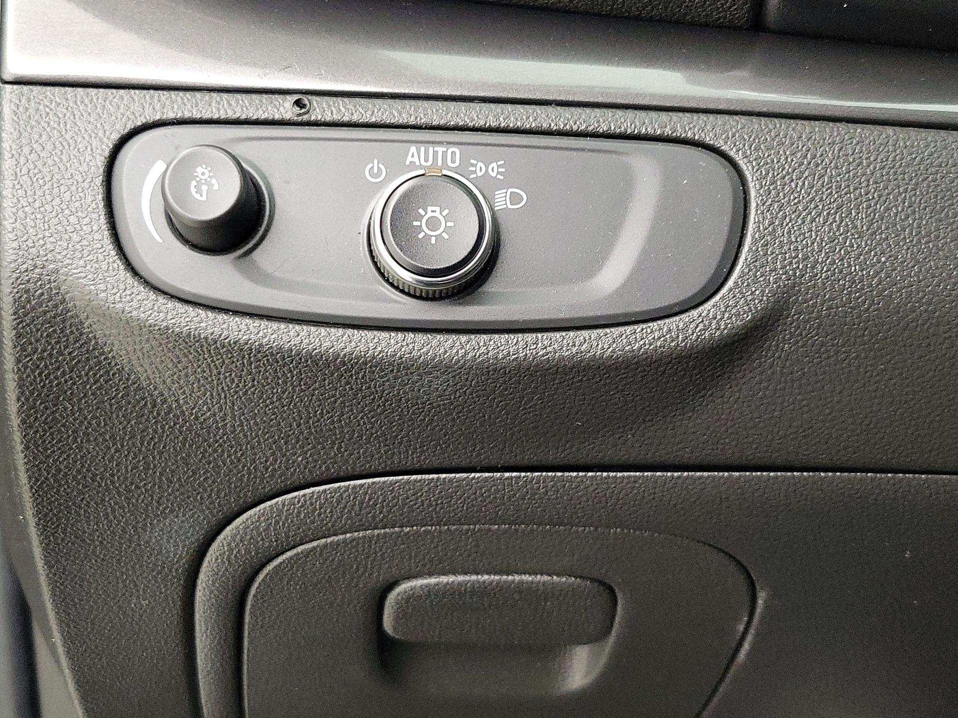 Thumbnail: 2019 Buick Encore - 13