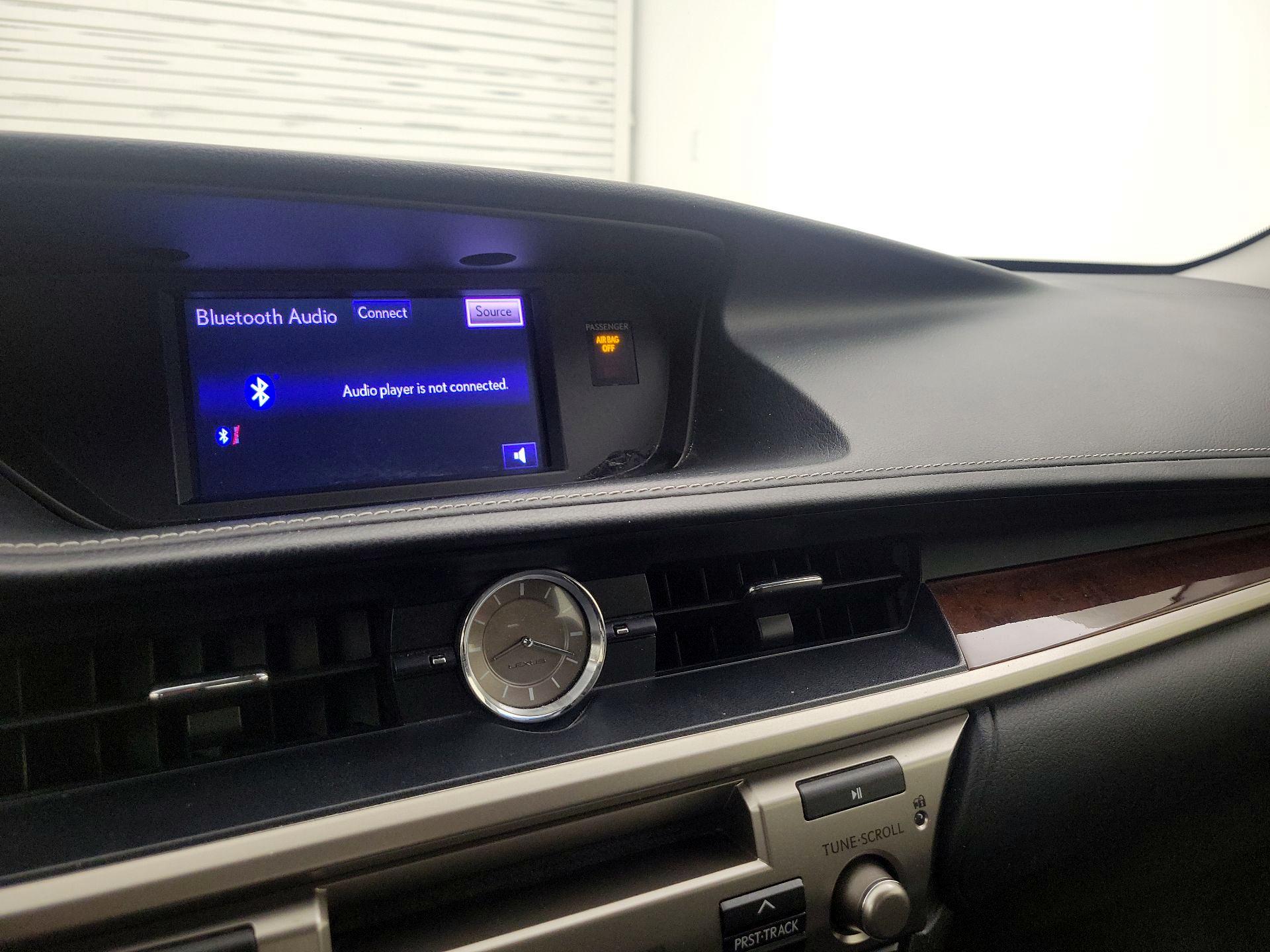 Thumbnail: 2014 Lexus ES - 15