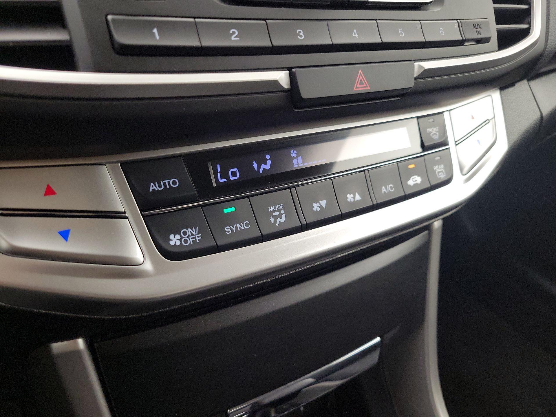 Thumbnail: 2015 Honda Accord - 16