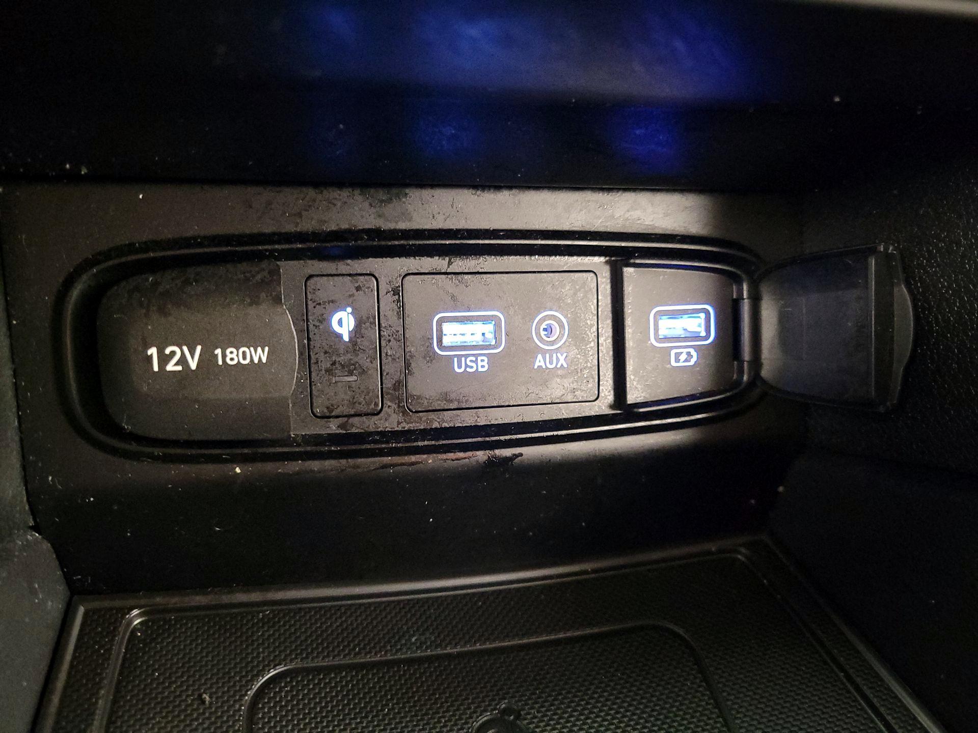 Thumbnail: 2020 Hyundai Santa Fe - 18