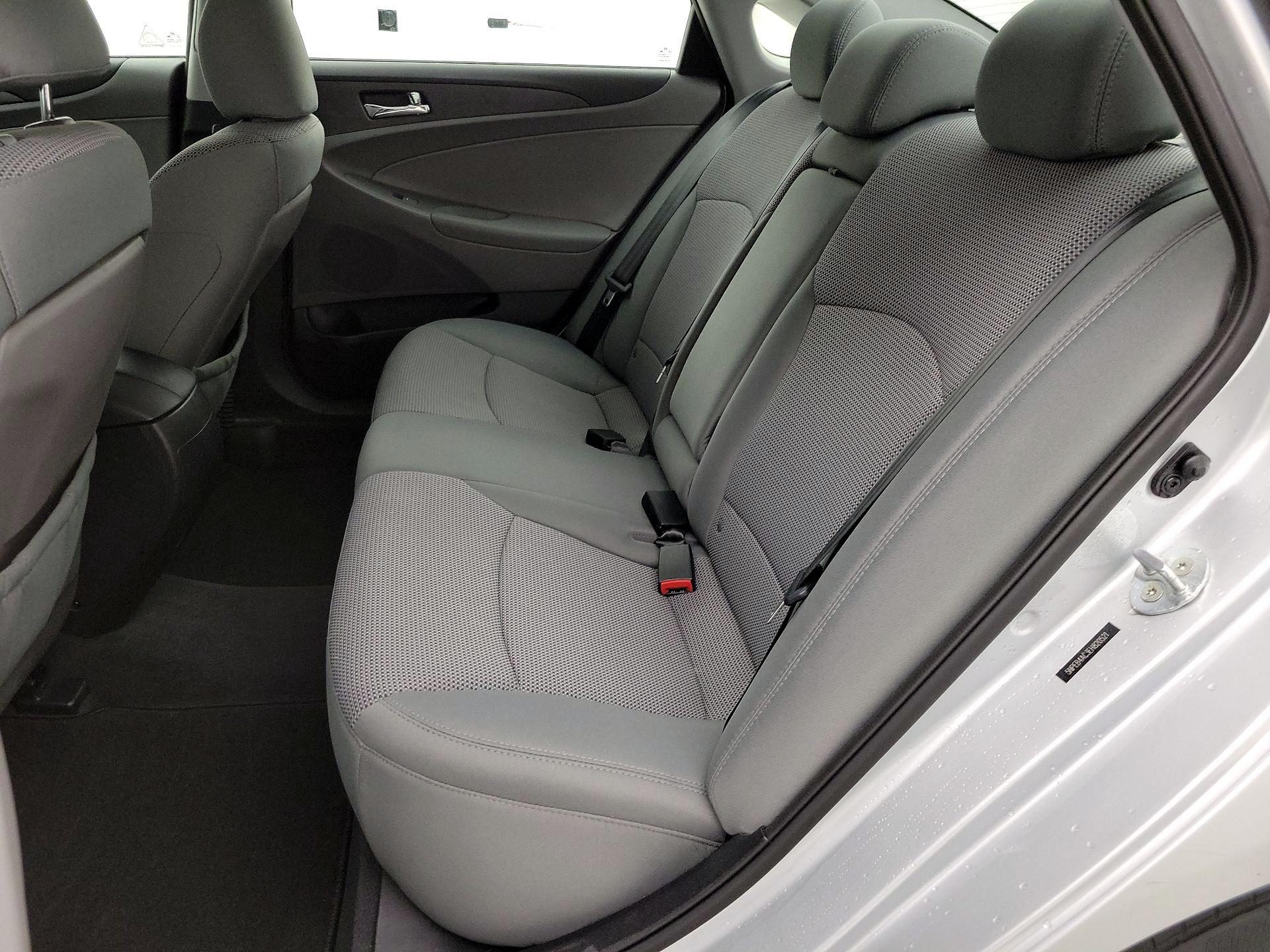 Thumbnail: 2014 Hyundai Sonata - 19