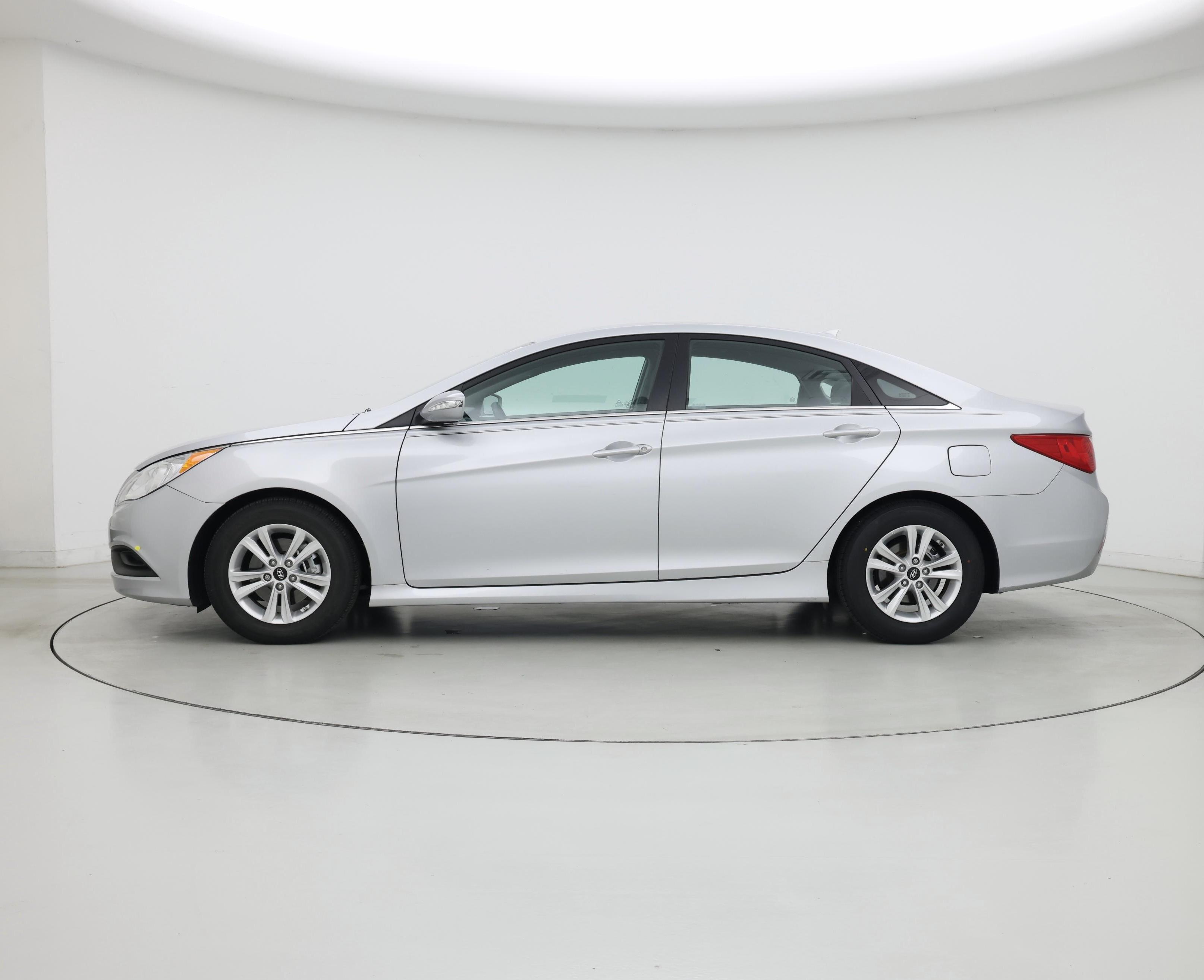 Thumbnail: 2014 Hyundai Sonata - 3