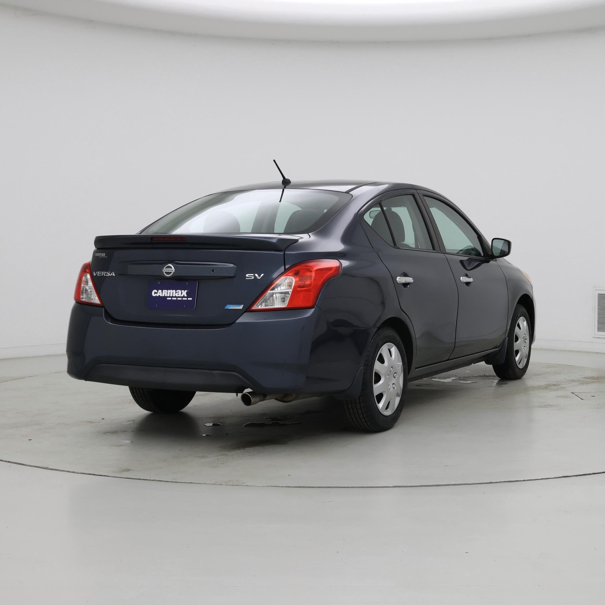 Thumbnail: 2015 Nissan Versa - 8
