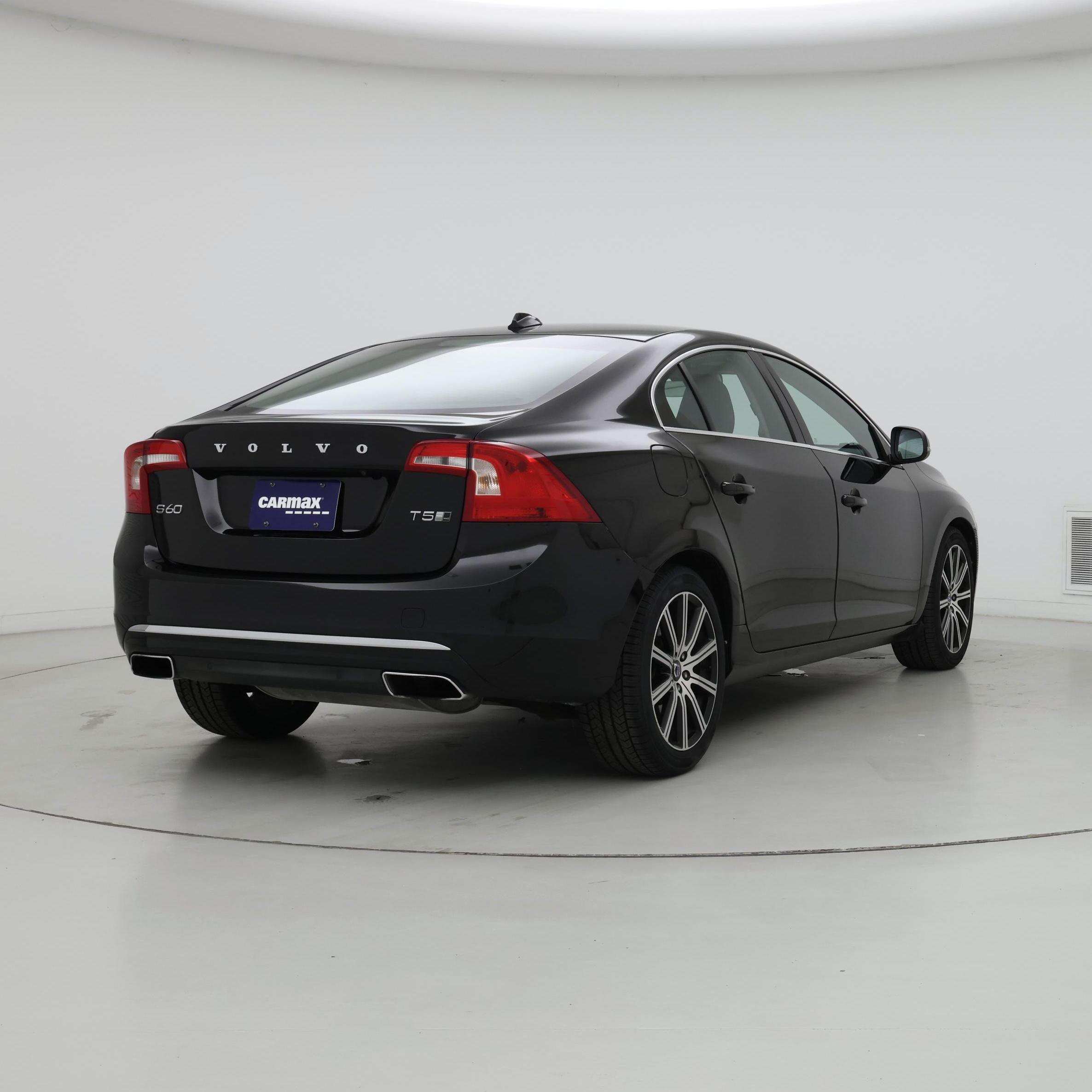 Thumbnail: 2016 Volvo S60 - 8