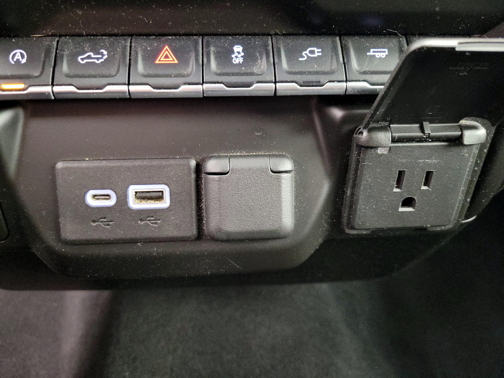 Thumbnail: 2021 Chevrolet Silverado 1500 - 18