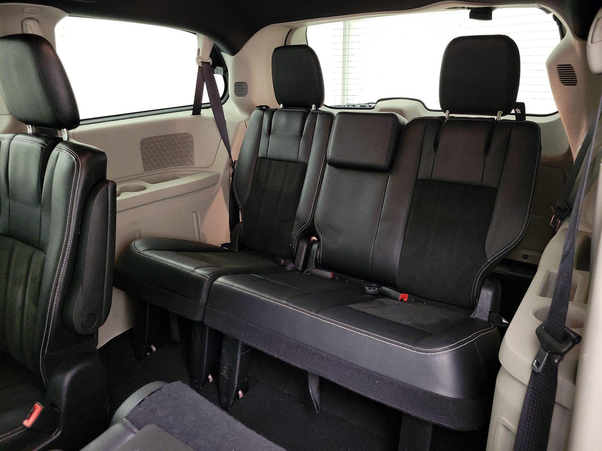 Thumbnail: 2019 Dodge Grand Caravan - 20