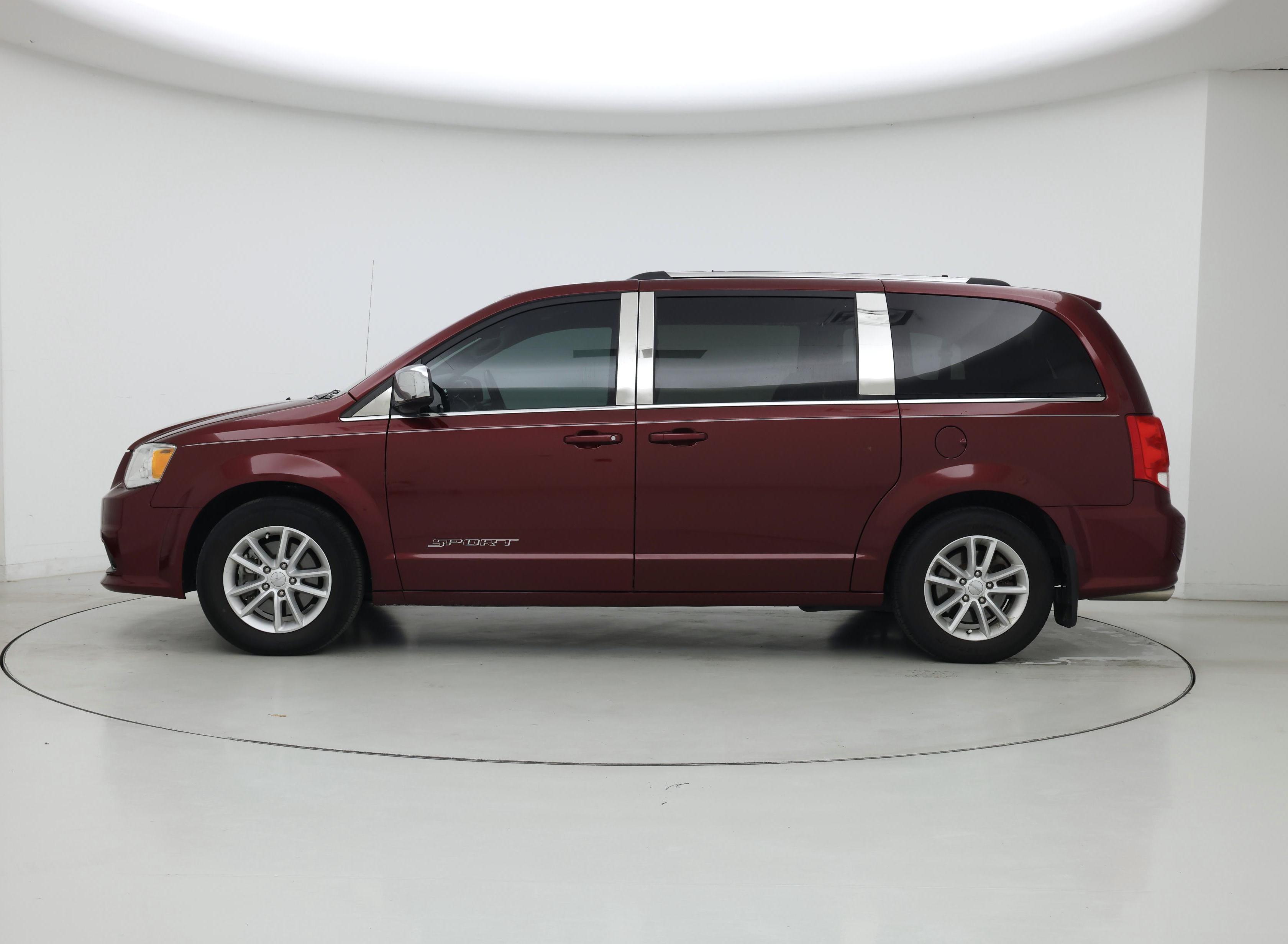 Thumbnail: 2019 Dodge Grand Caravan - 3