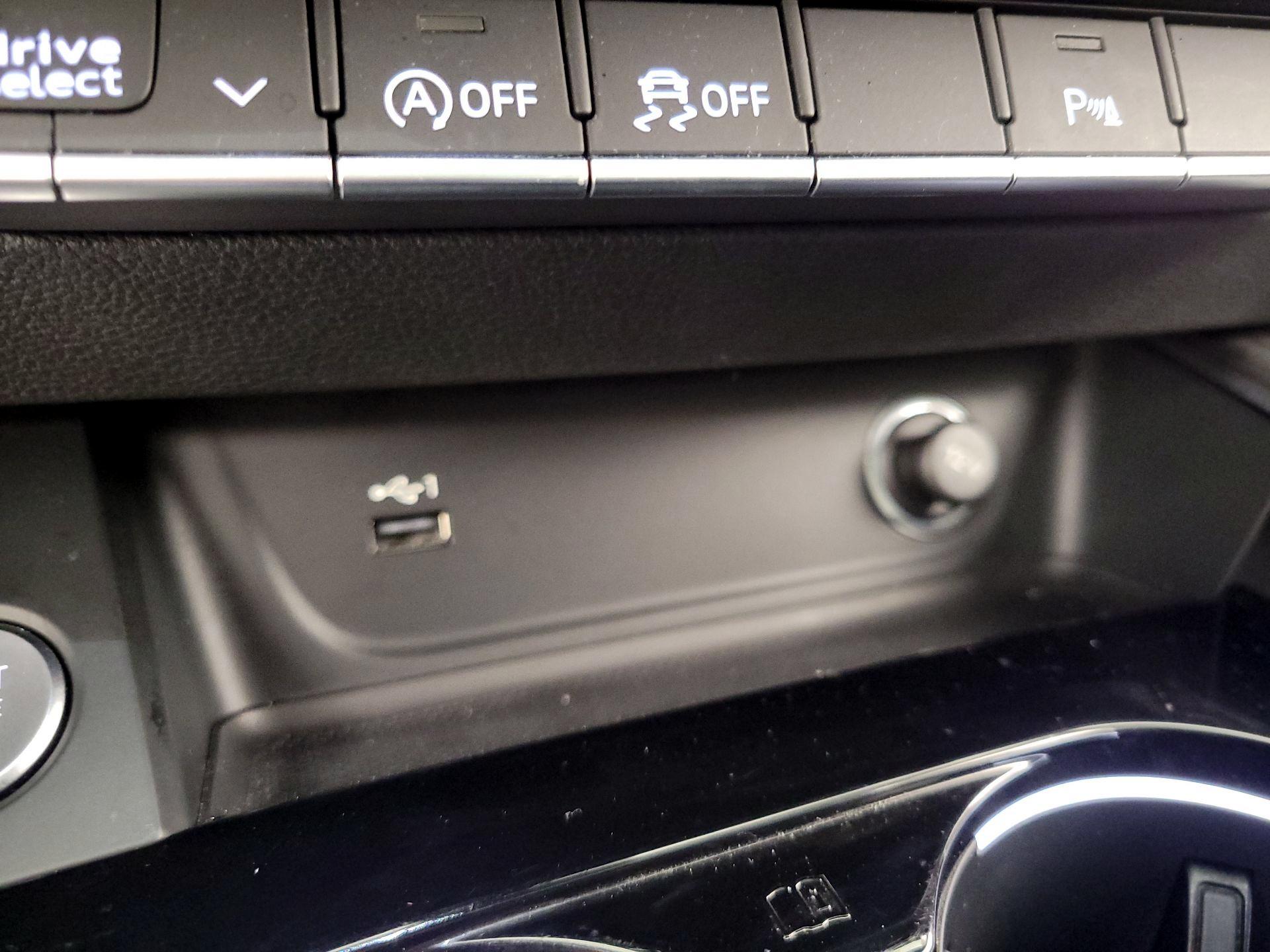 Thumbnail: 2023 Audi A4 - 18