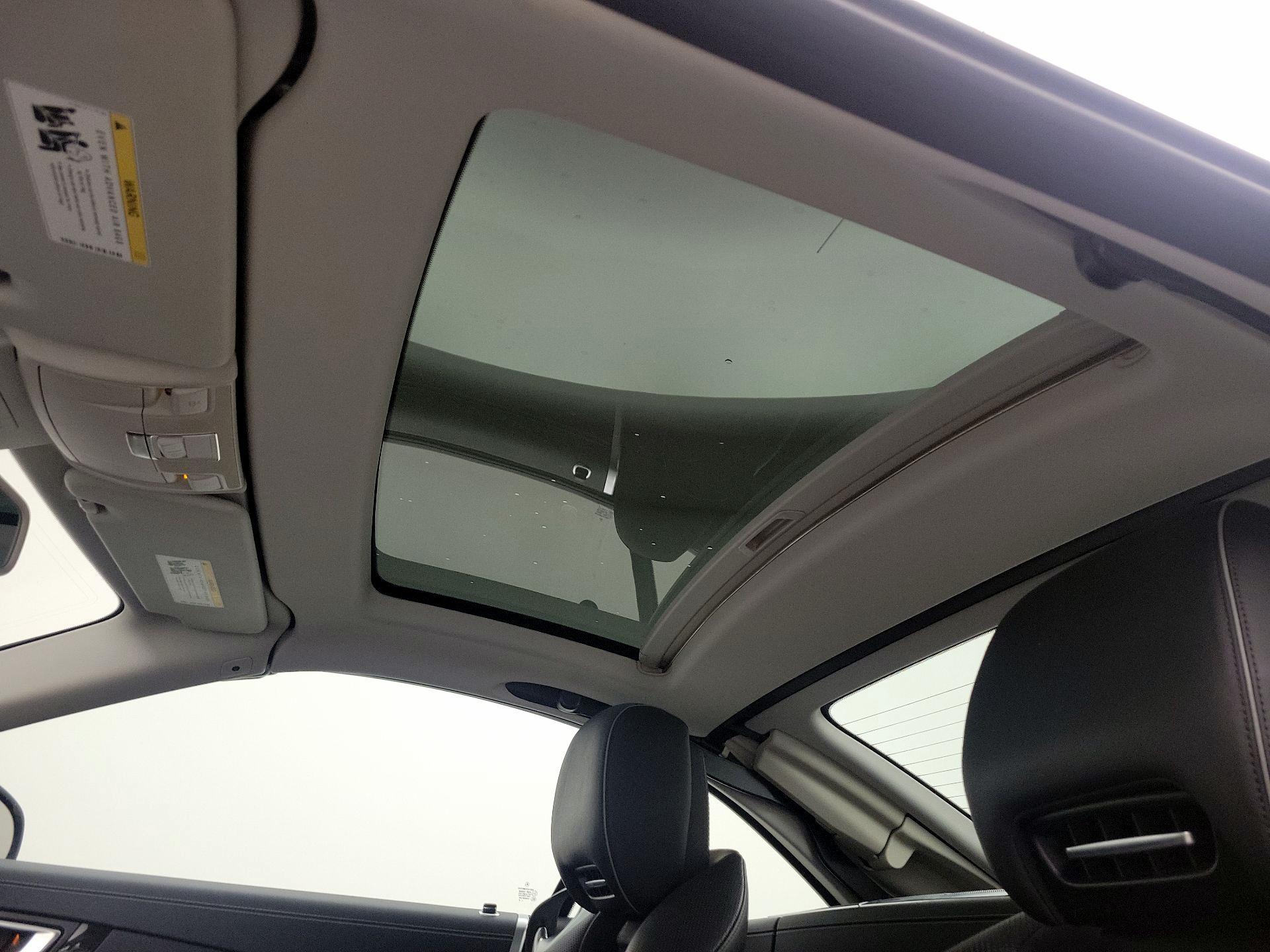 Thumbnail: 2015 Mercedes-Benz SL-Class - 18