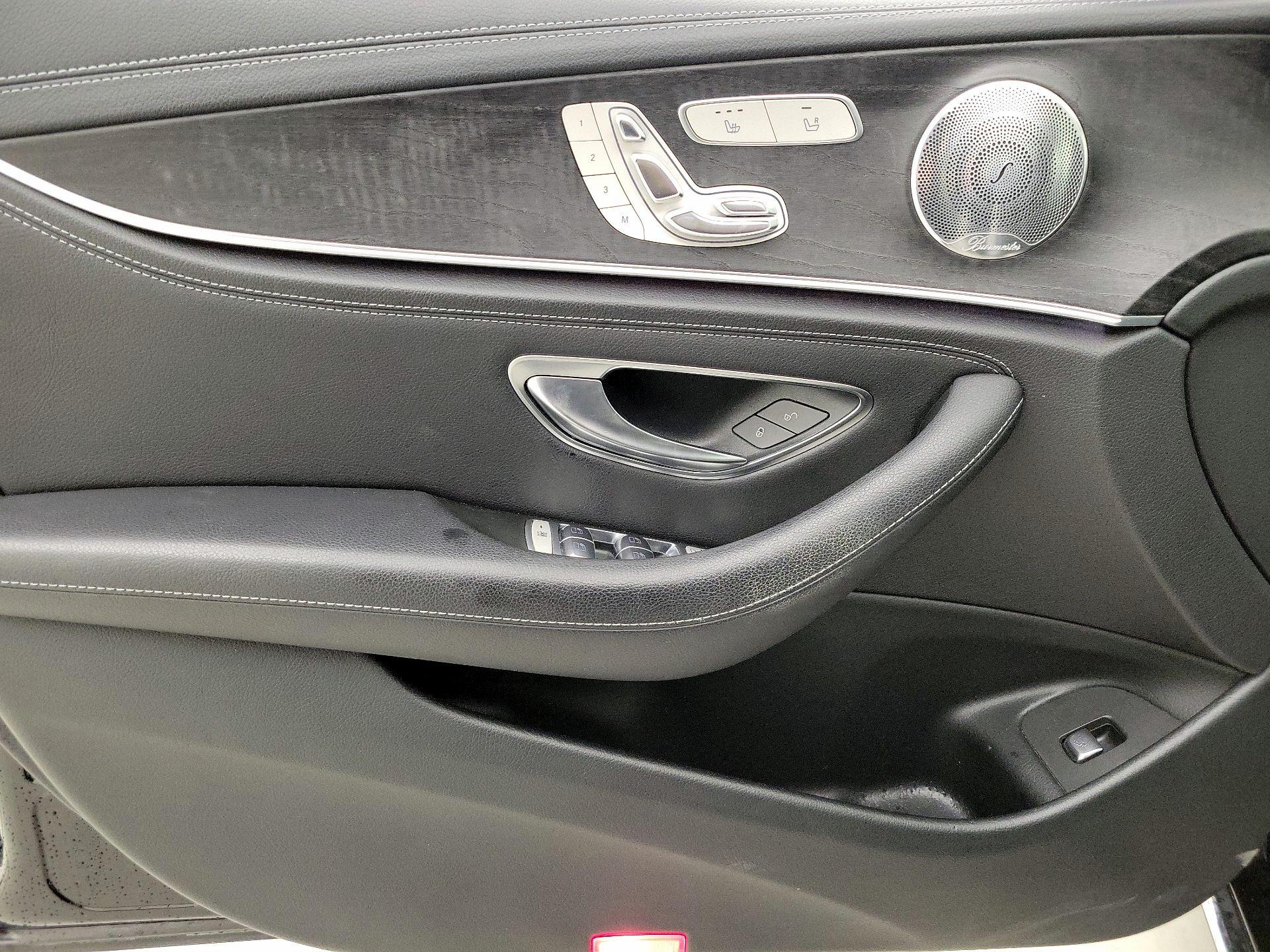 Thumbnail: 2017 Mercedes-Benz E-Class - 12