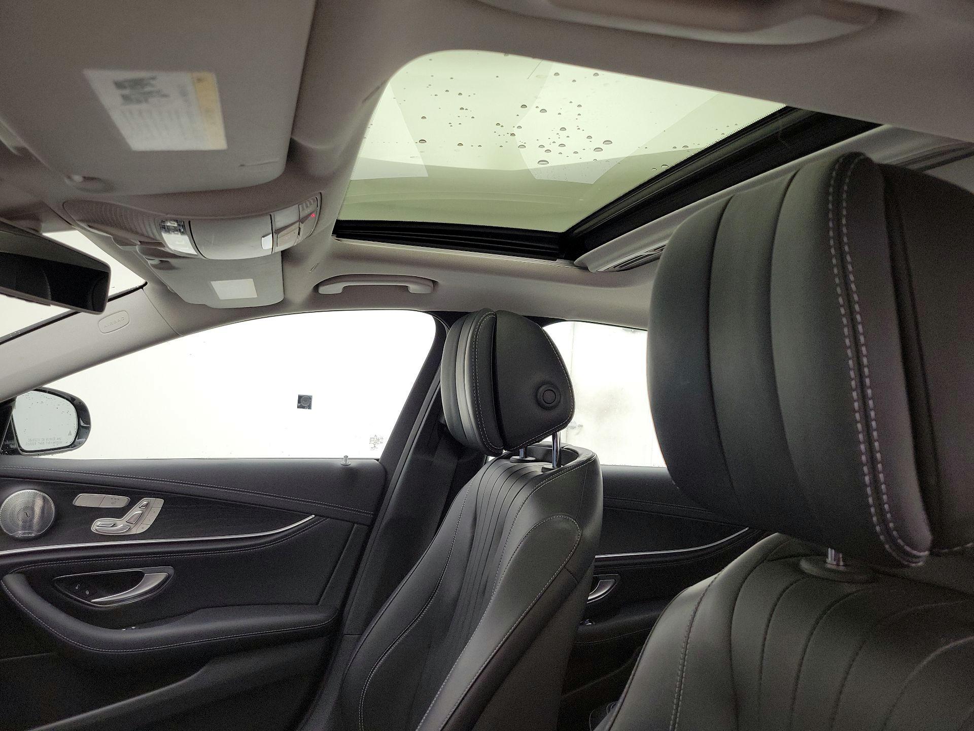 Thumbnail: 2017 Mercedes-Benz E-Class - 20