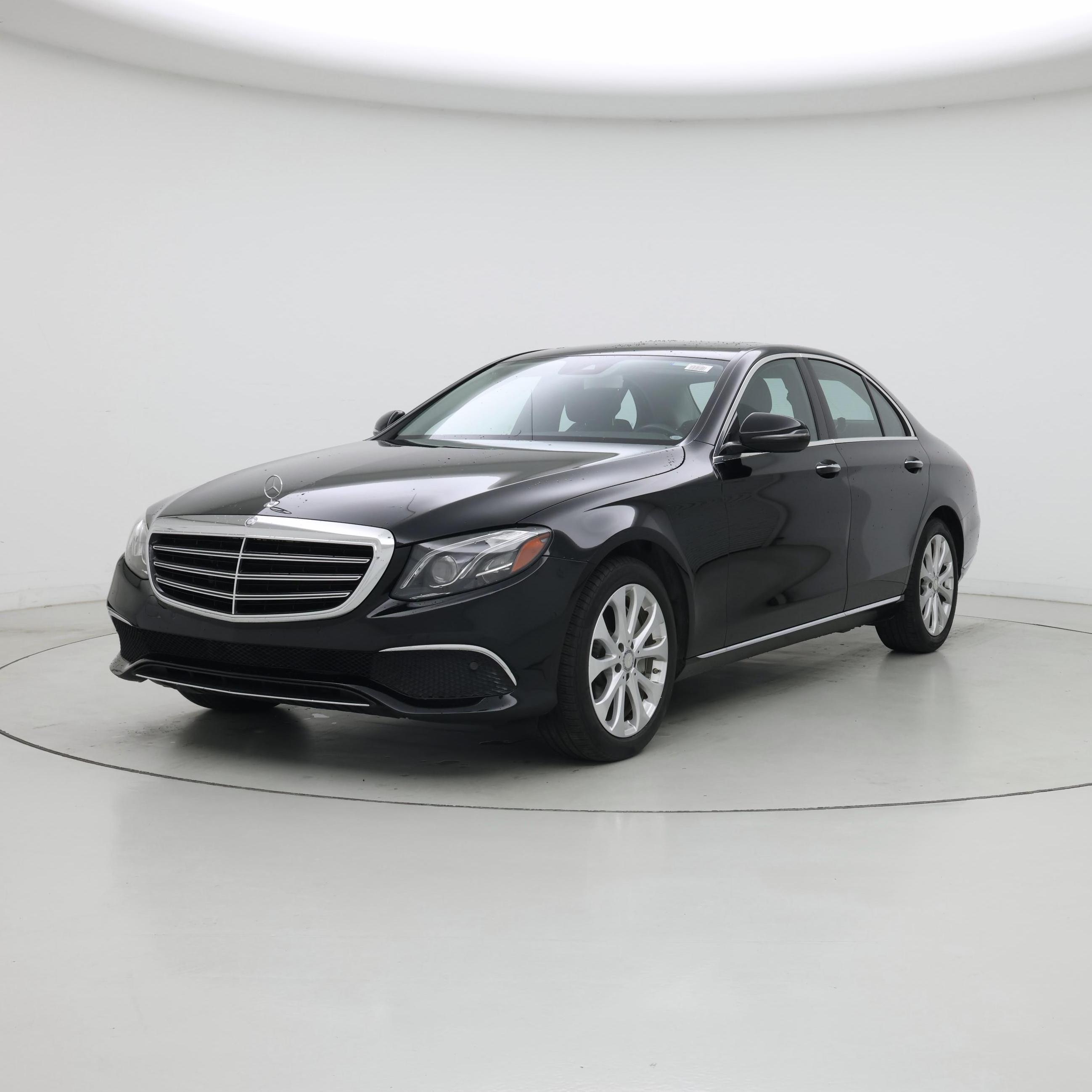 Thumbnail: 2017 Mercedes-Benz E-Class - 4