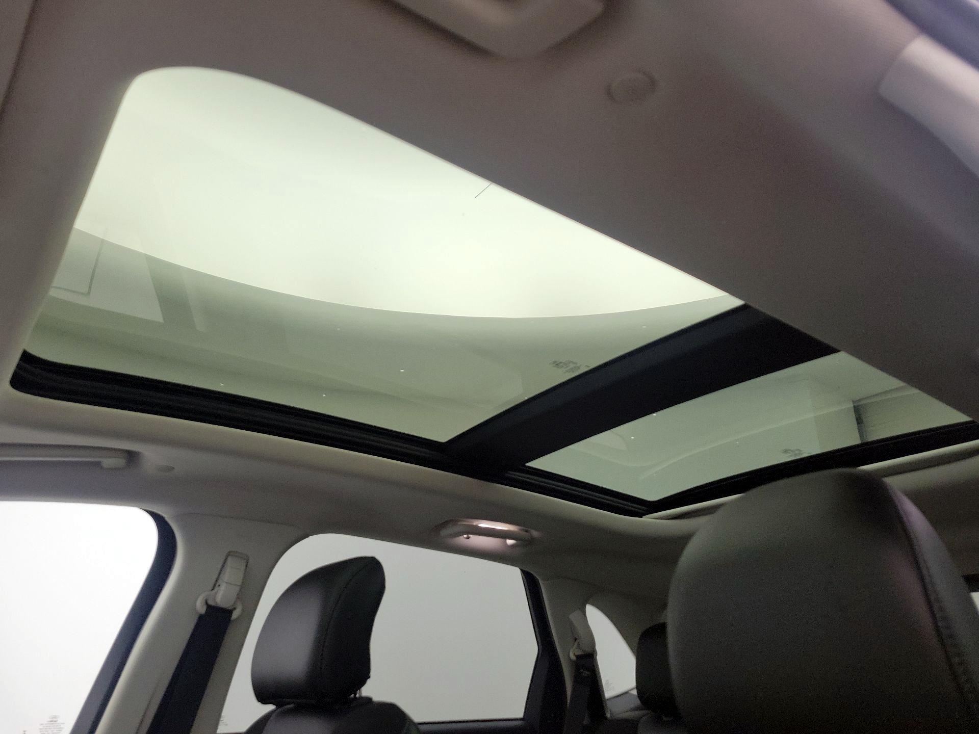 Thumbnail: 2015 Ford Edge - 19