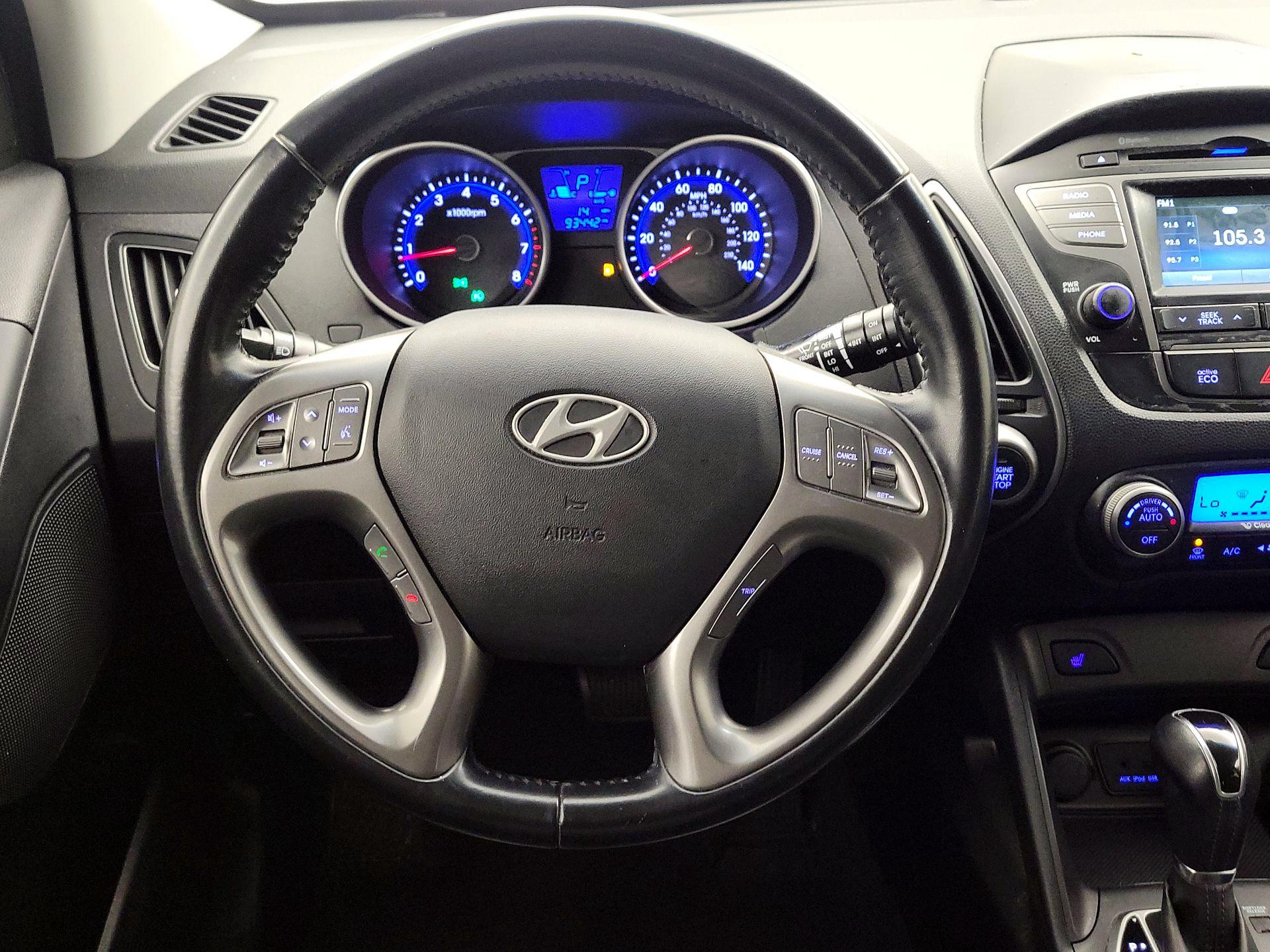 Thumbnail: 2014 Hyundai Tucson - 10