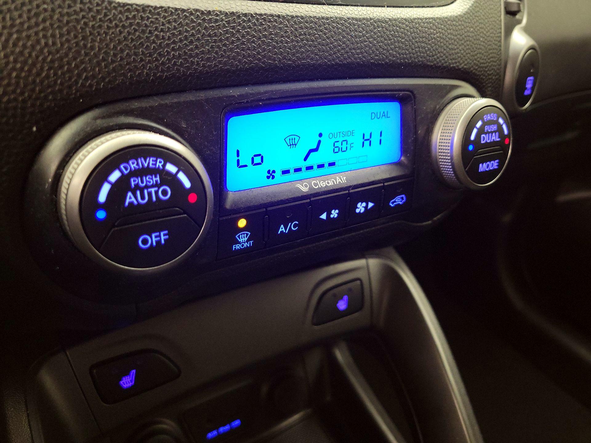 Thumbnail: 2014 Hyundai Tucson - 16