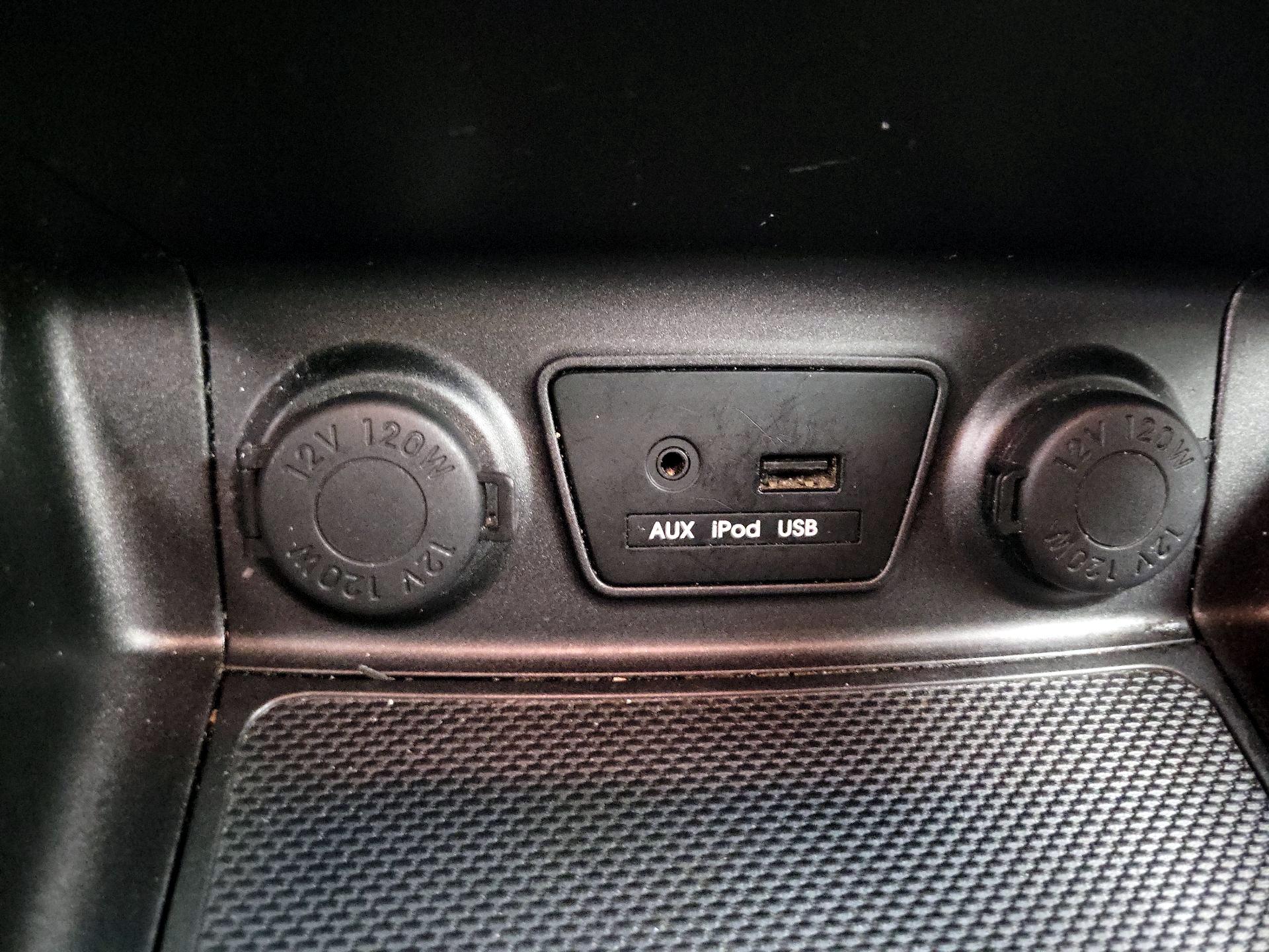 Thumbnail: 2014 Hyundai Tucson - 18