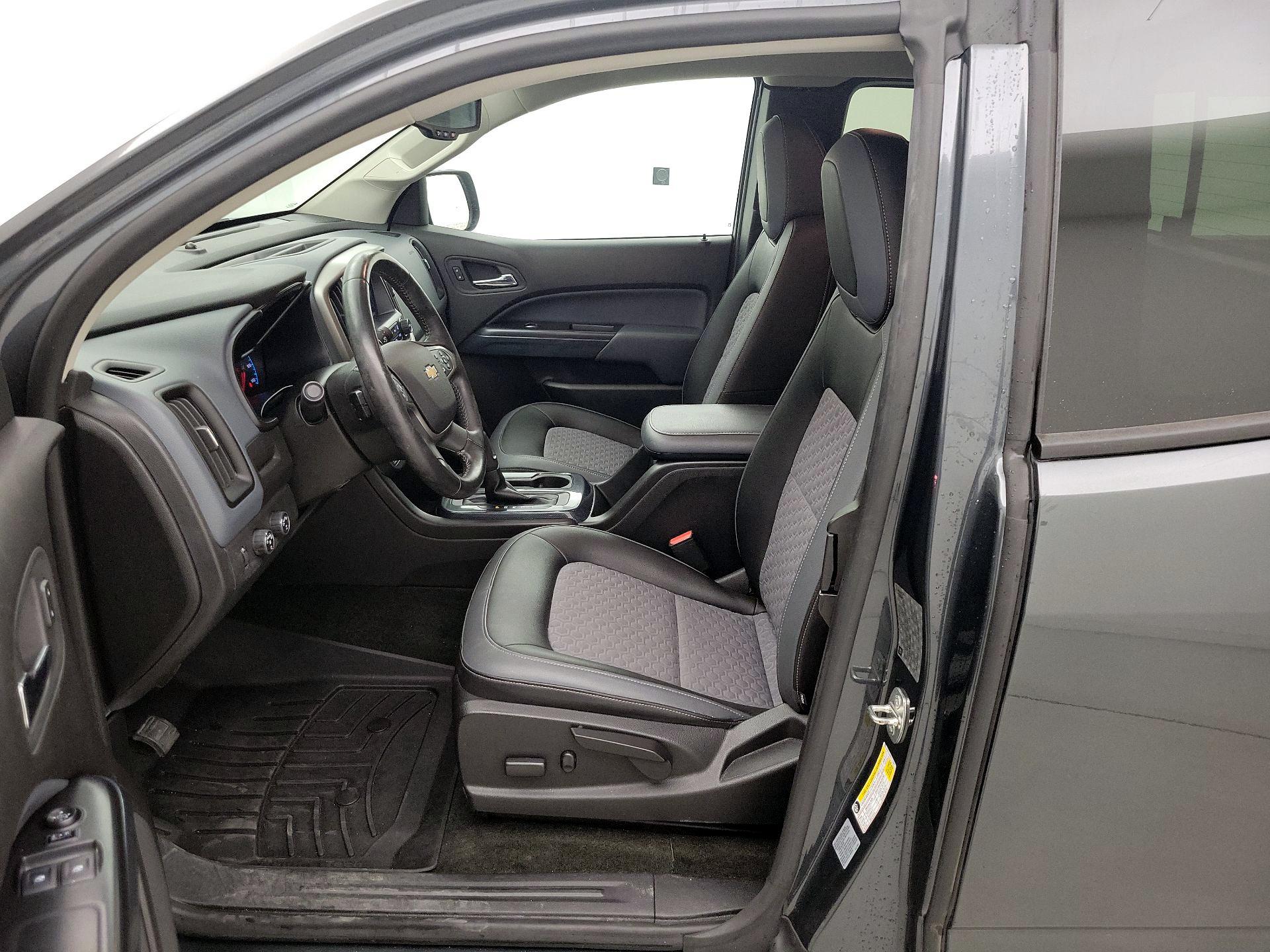 Thumbnail: 2017 Chevrolet Colorado - 11