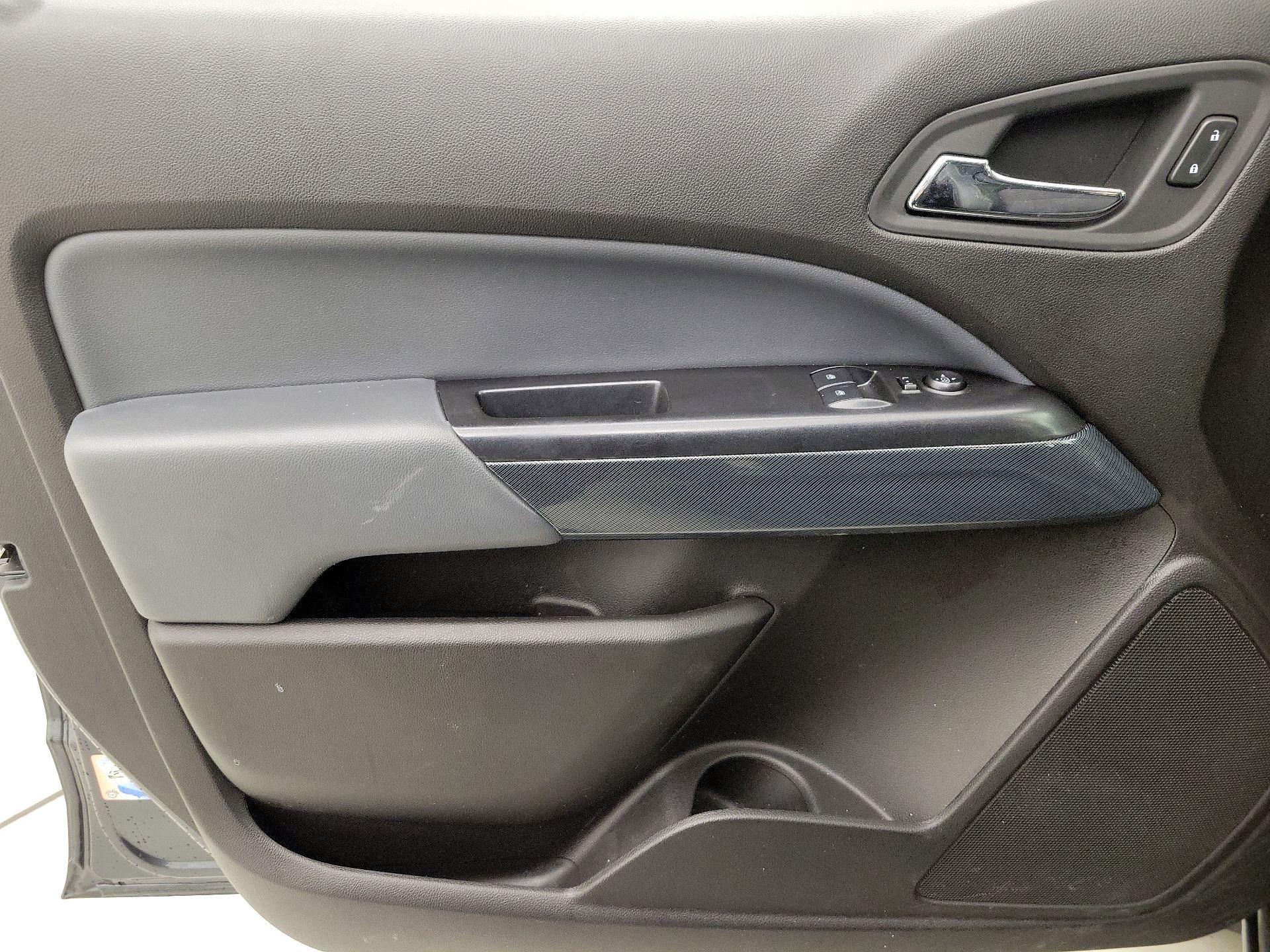 Thumbnail: 2017 Chevrolet Colorado - 12