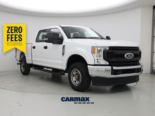White 2022 Ford F-250 Super Duty XL Crew Cab 4WD Pickup Truck Four-Wheel Drive Automatic