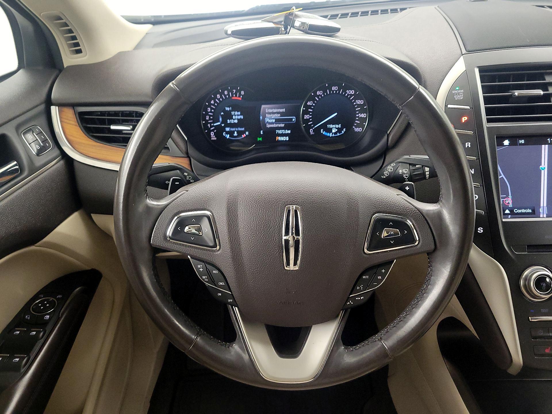 Thumbnail: 2017 Lincoln MKC - 10