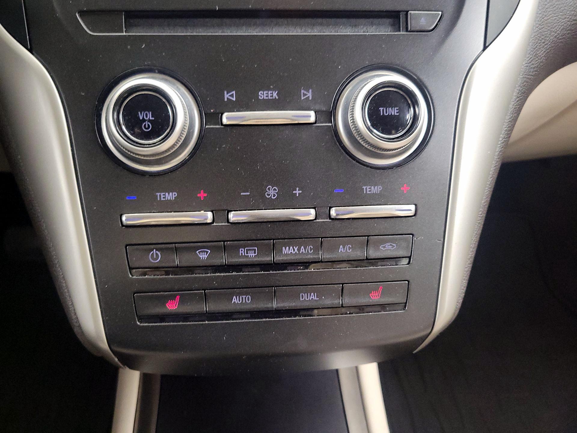 Thumbnail: 2017 Lincoln MKC - 17