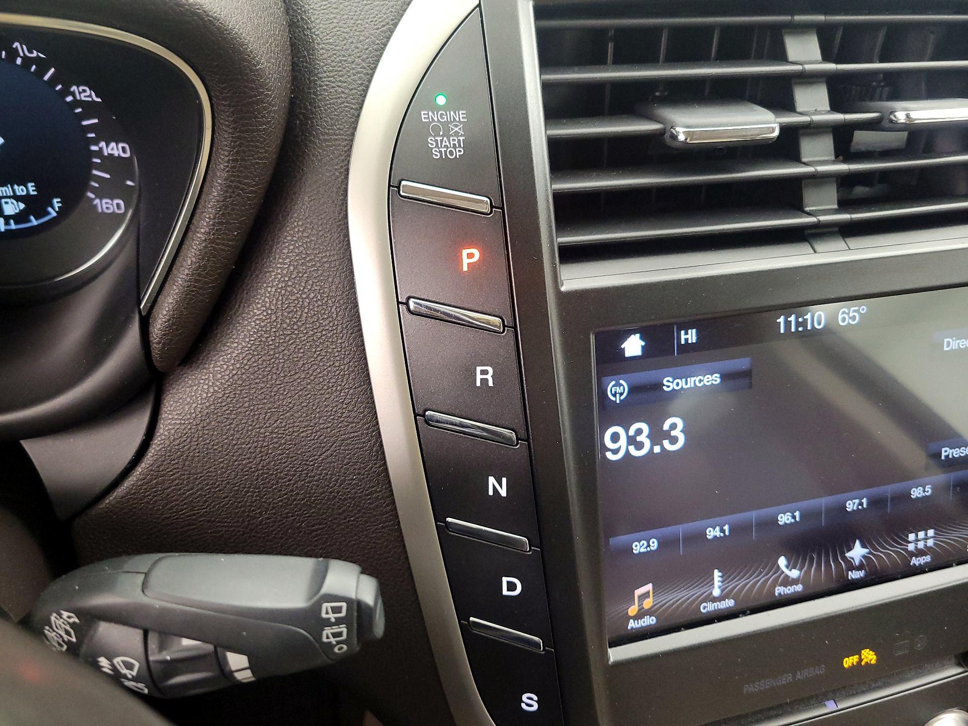 Thumbnail: 2017 Lincoln MKC - 18