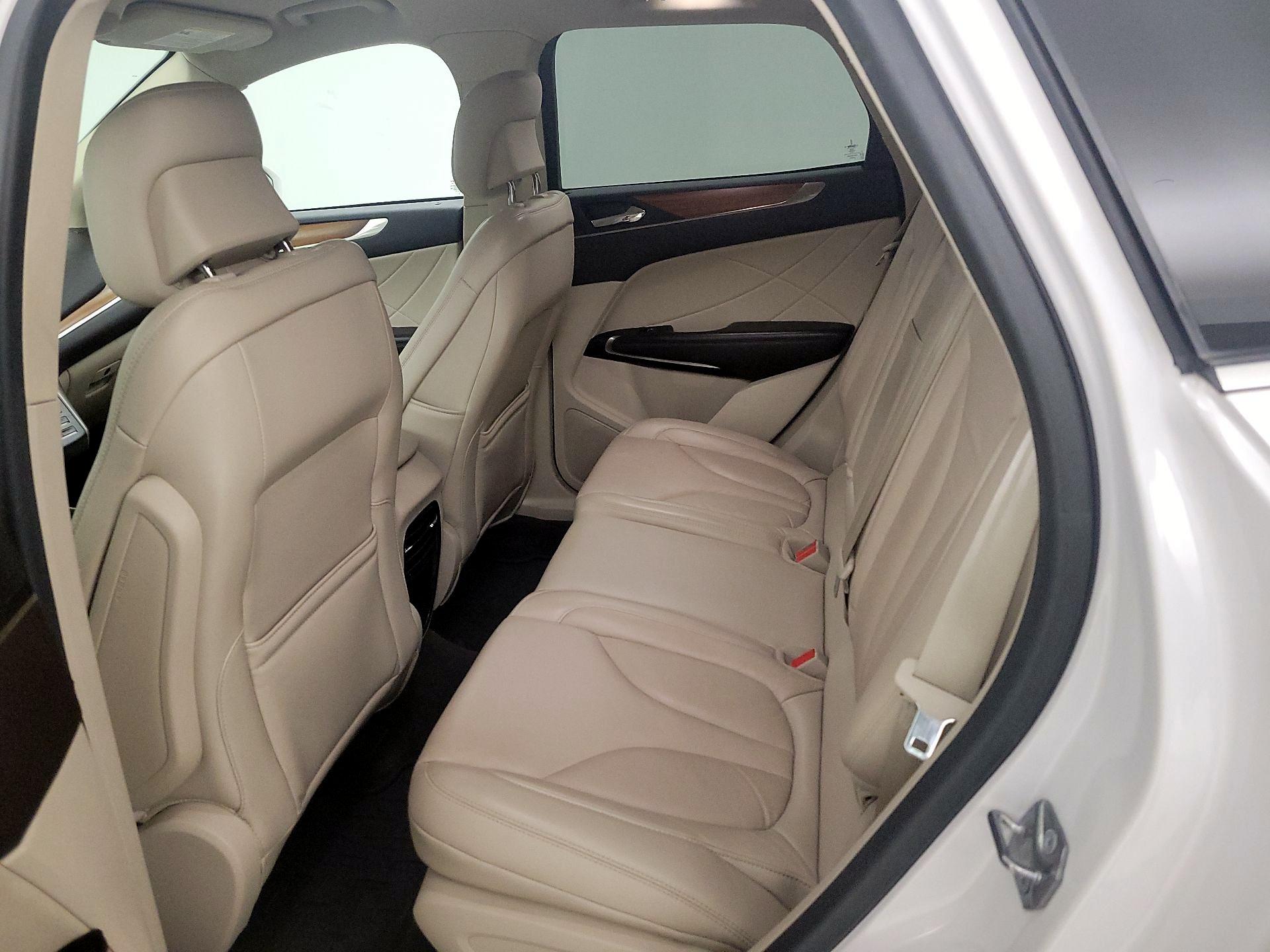 Thumbnail: 2017 Lincoln MKC - 20