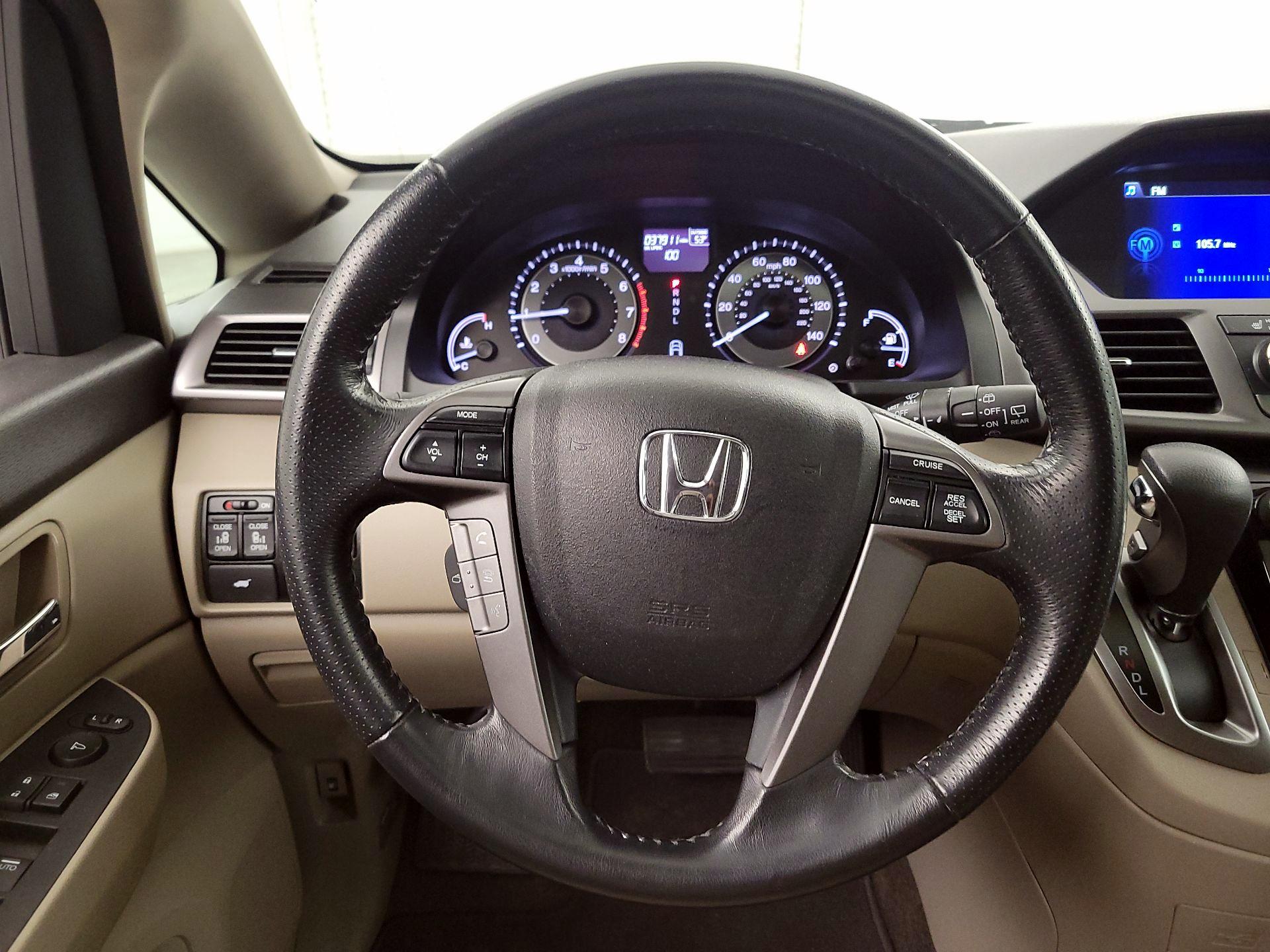 Thumbnail: 2014 Honda Odyssey - 10